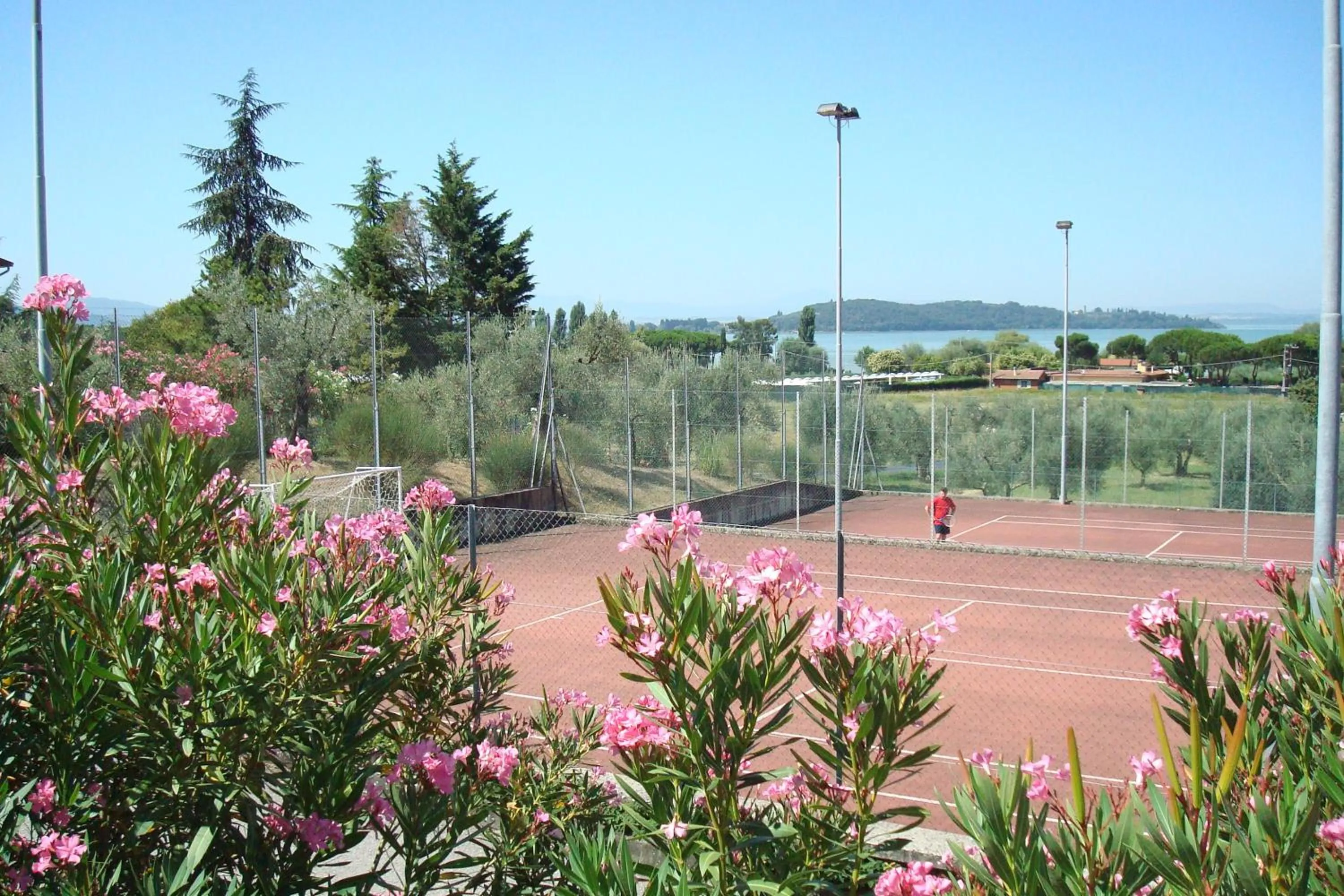 Tennis court in Hotel Le Tre Isole