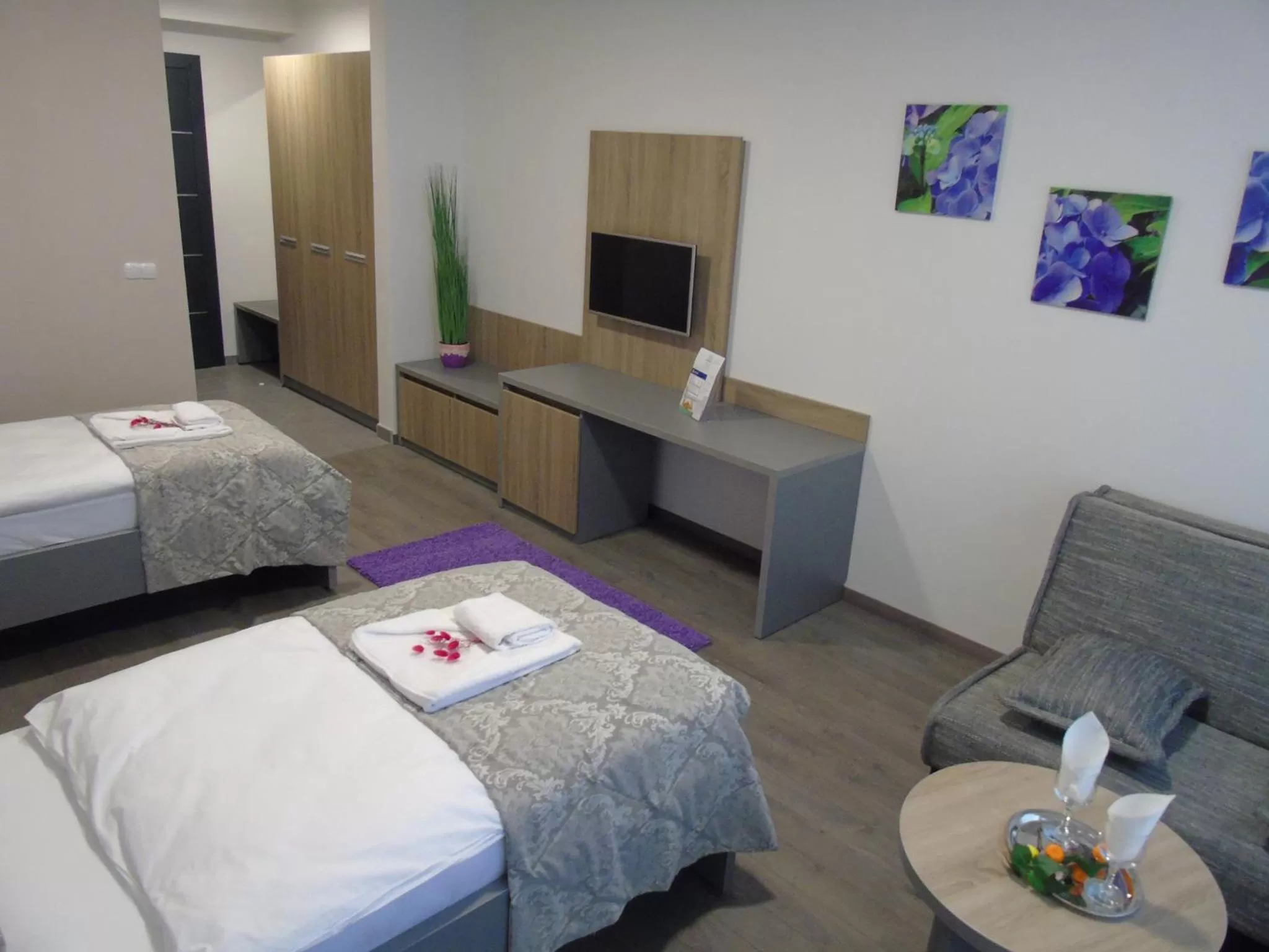 Bed, Room Photo in Motel Kamenica