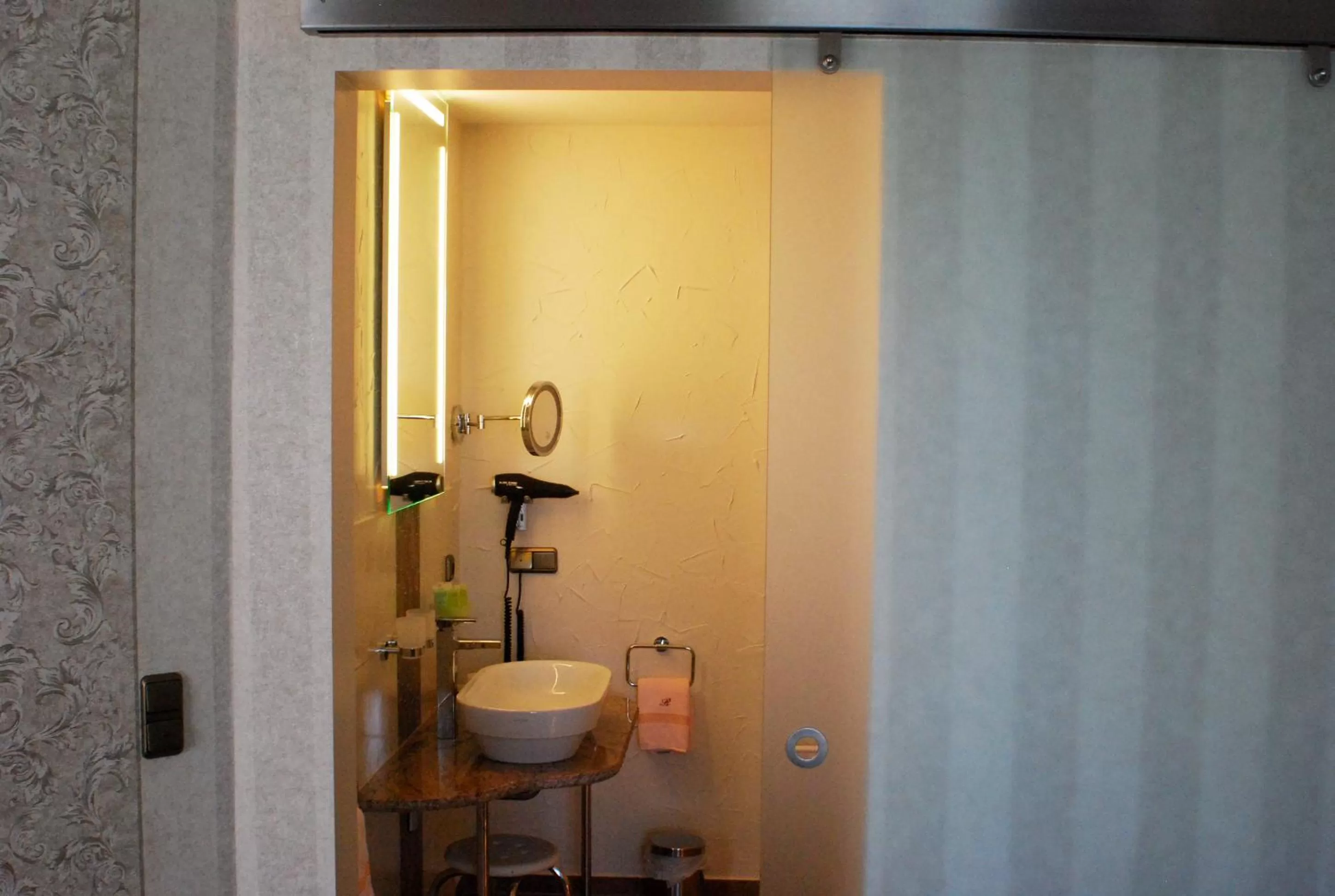 Bathroom in Rüter's Hotel & Restaurant