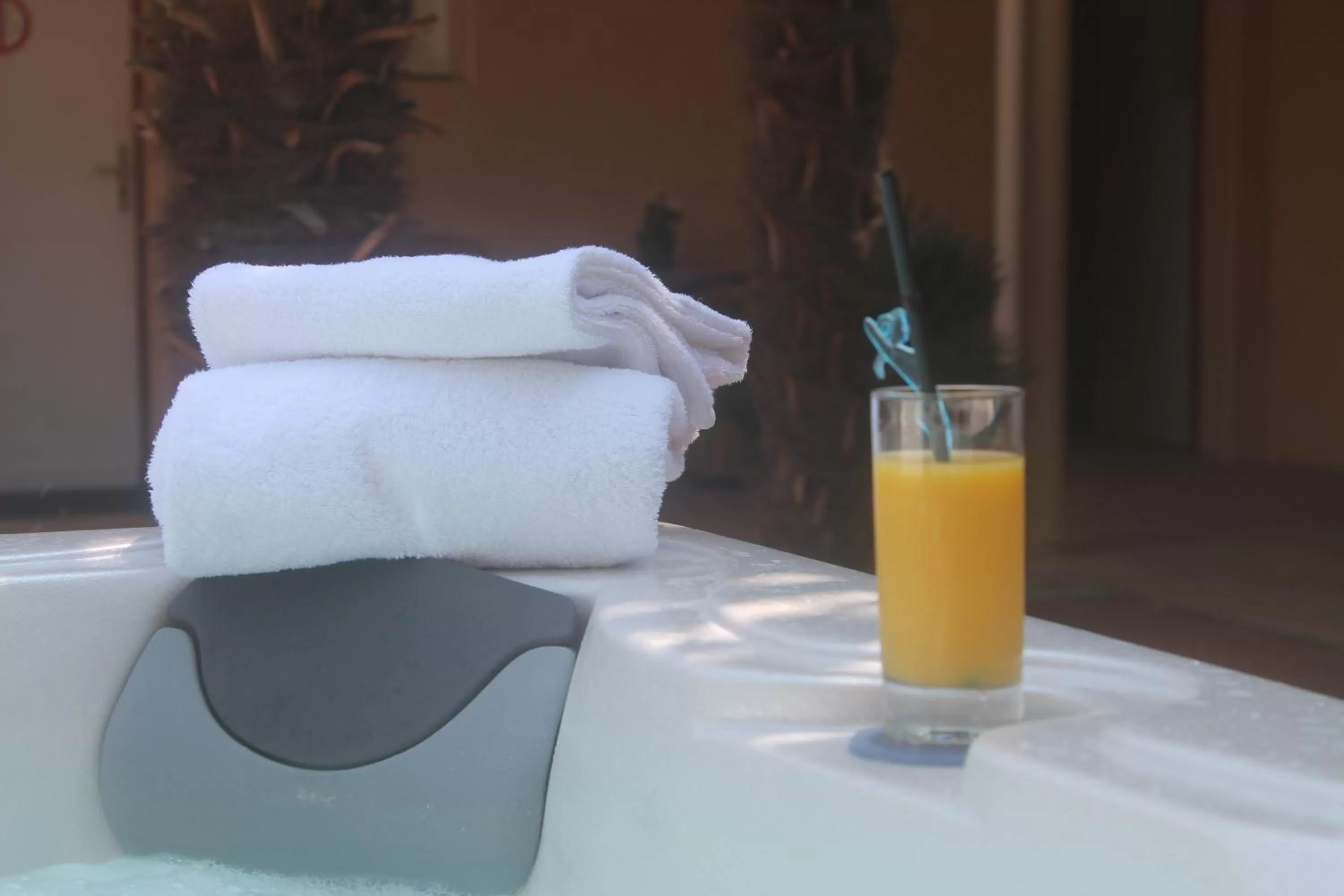 Hot Tub in La Closerie, Nantes Nord