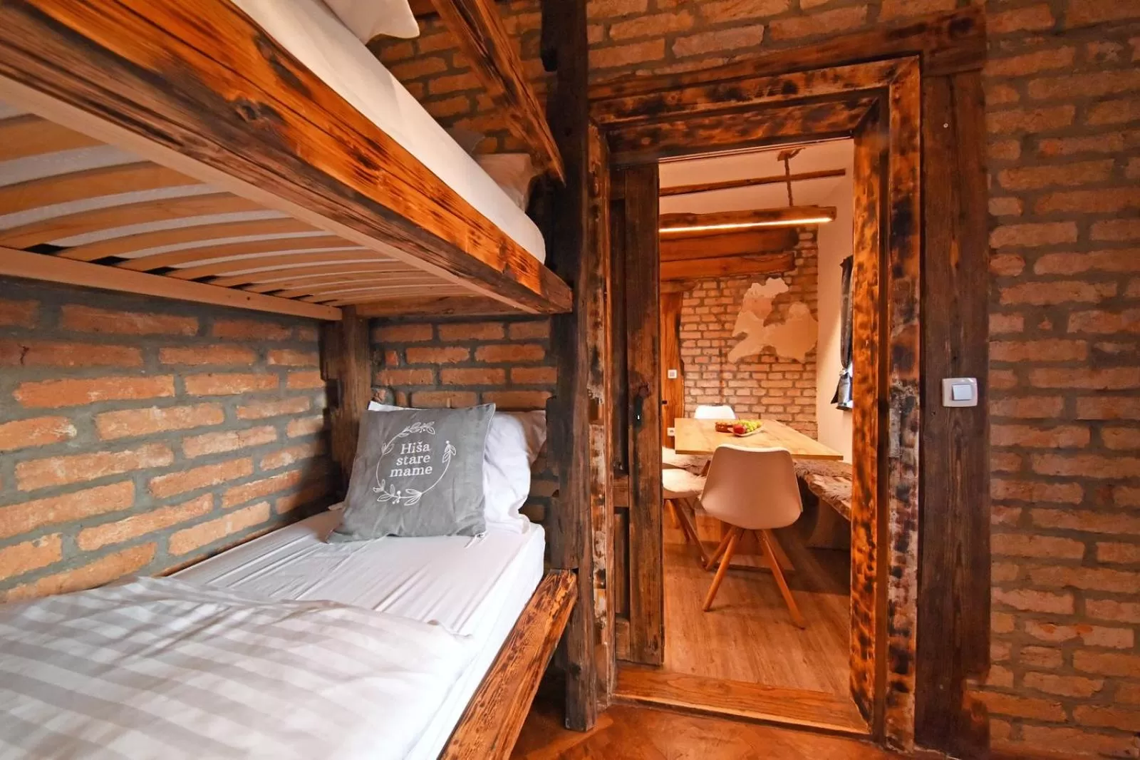 Bunk Bed in Hiša stare mame