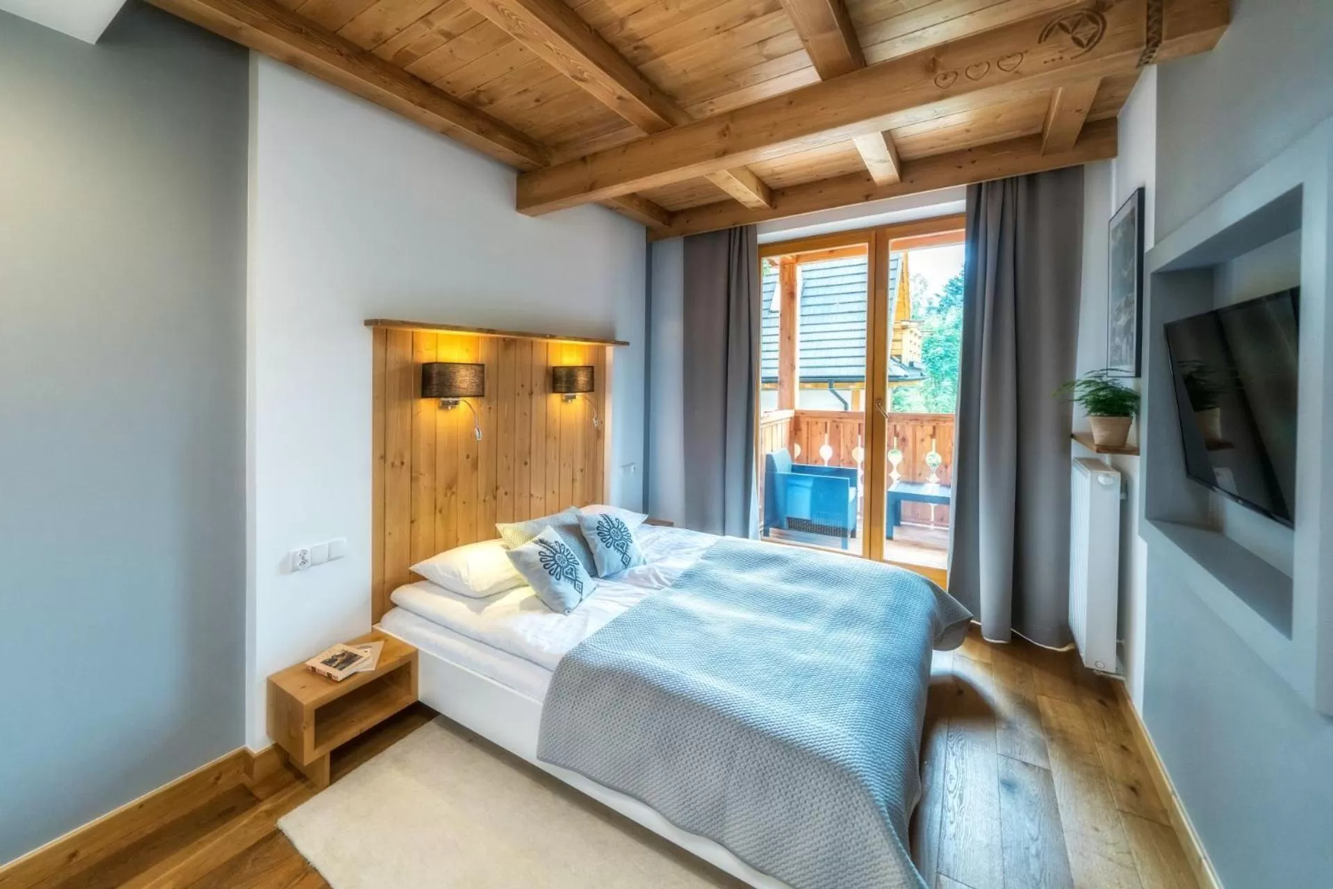 Bedroom, Bed in Aparthotel Giewont