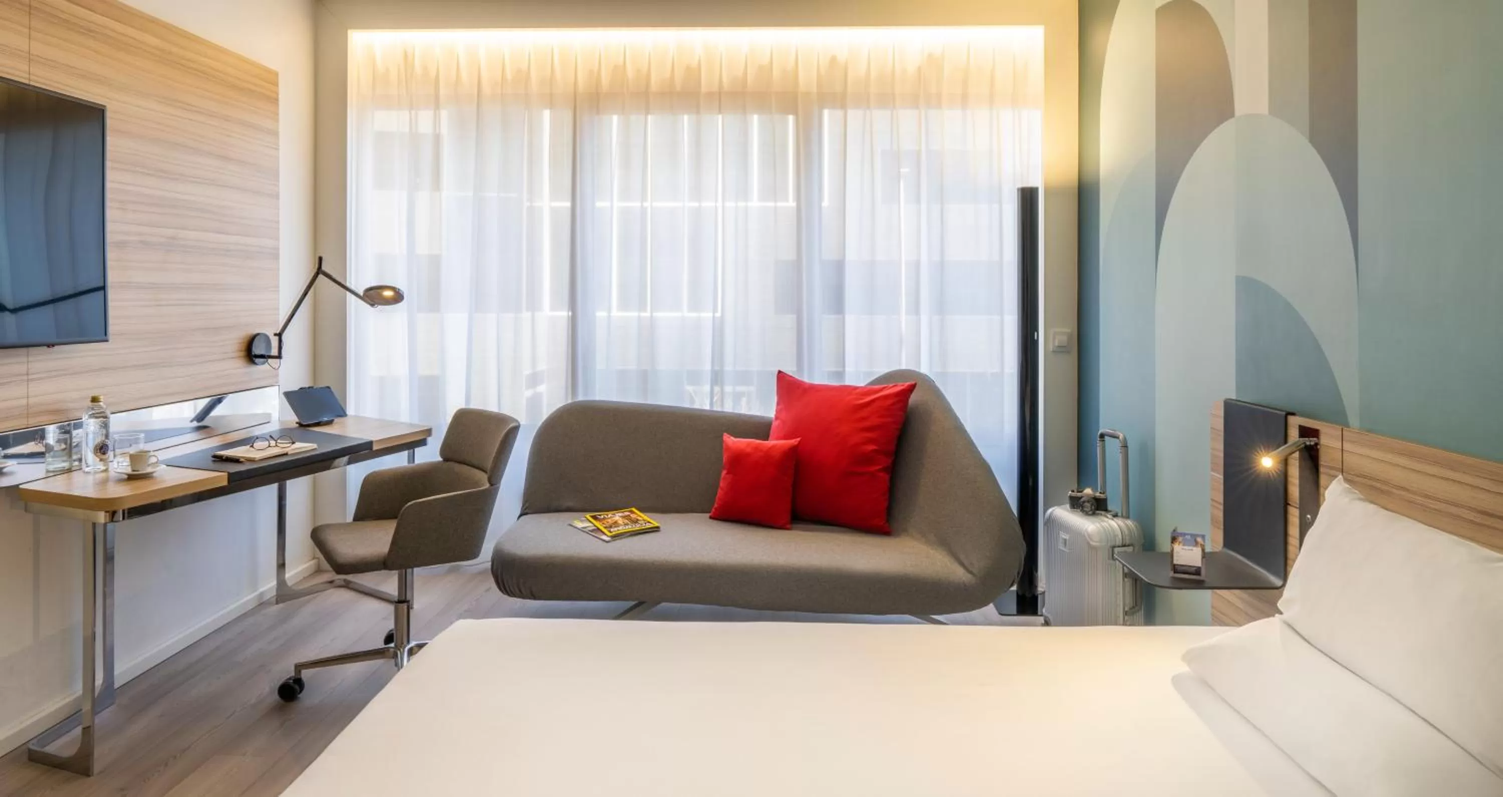 Photo of the whole room, Bed in Novotel Campo De Las Naciones