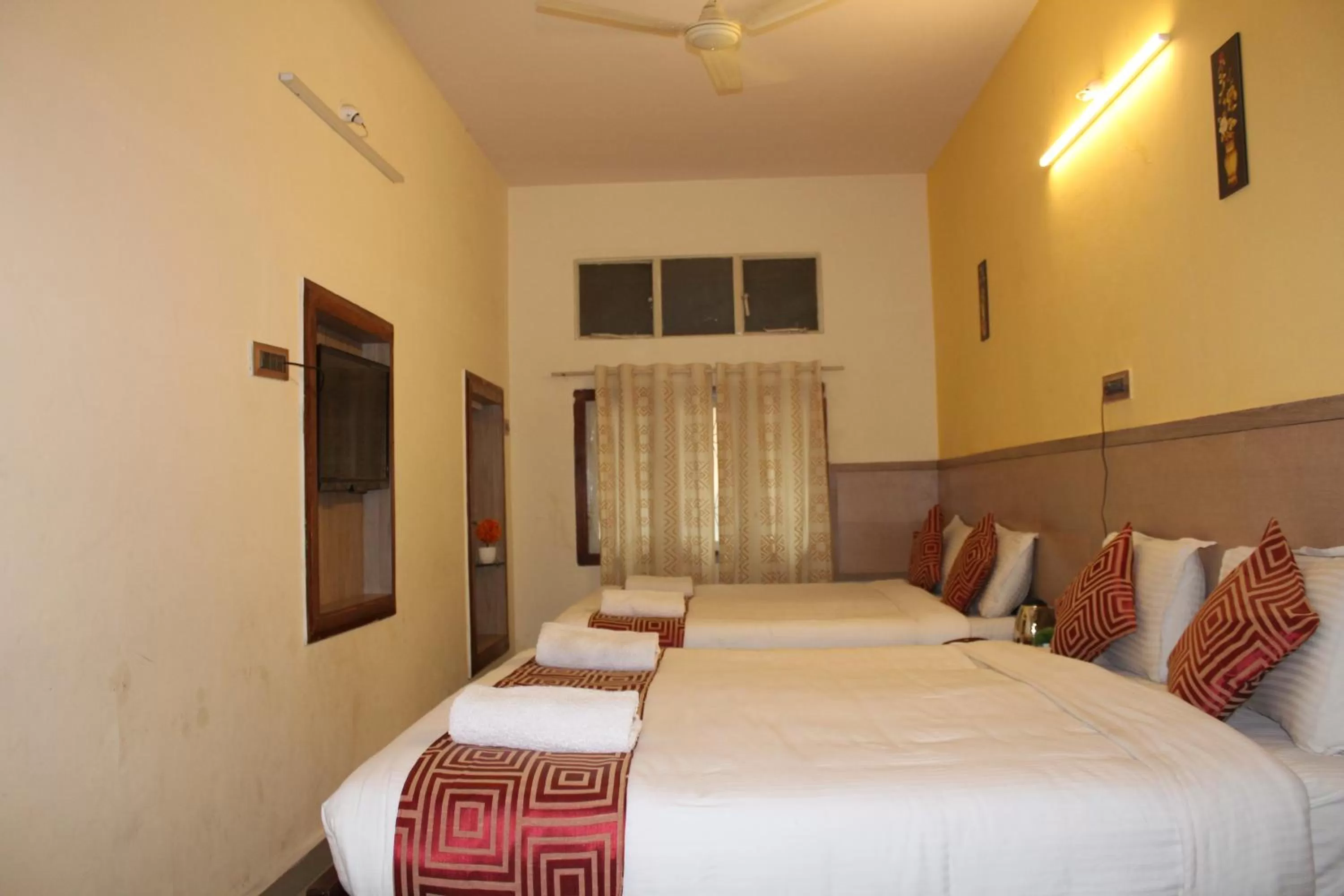 Bed in Hotel Kaveri