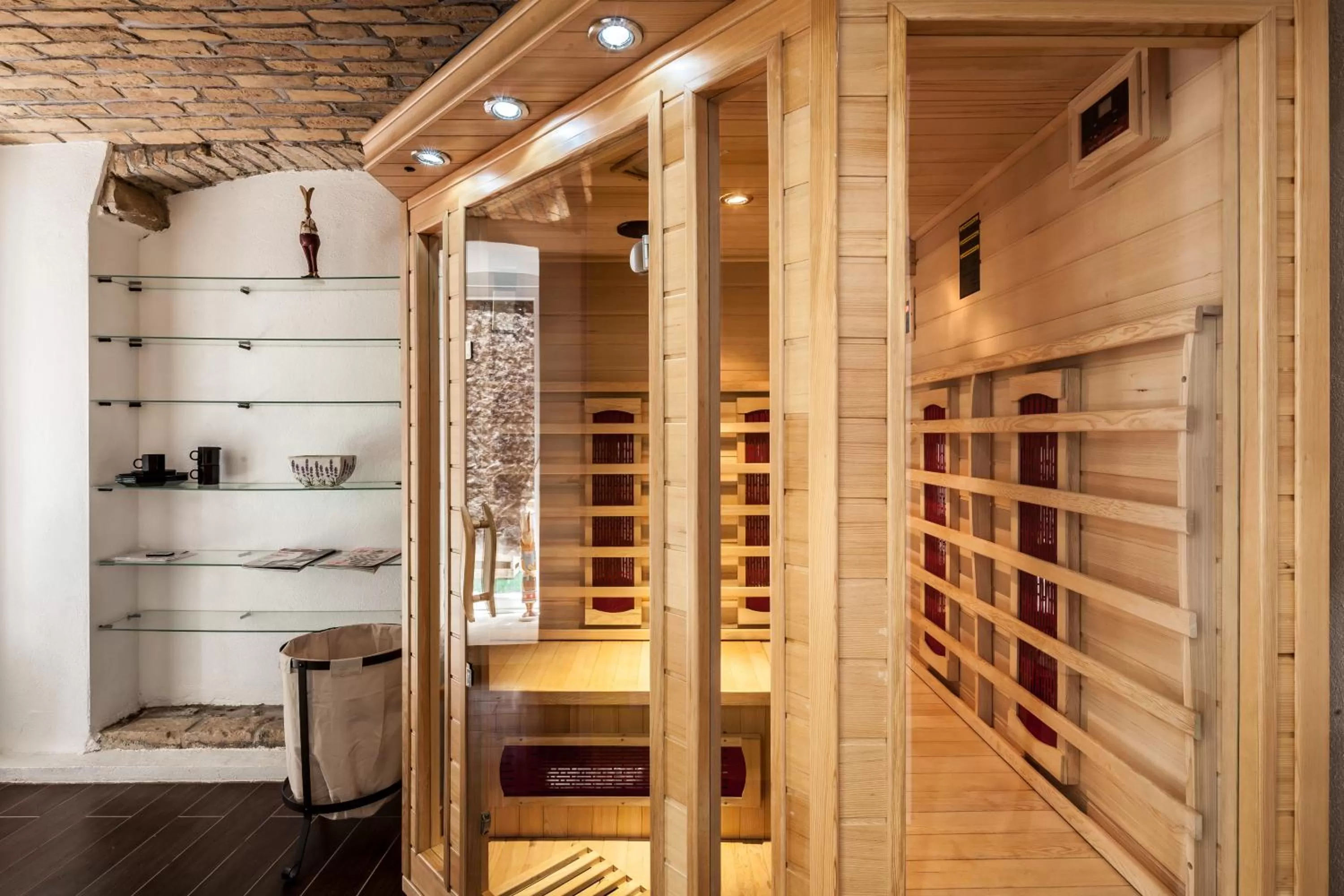 Sauna in GL Suites