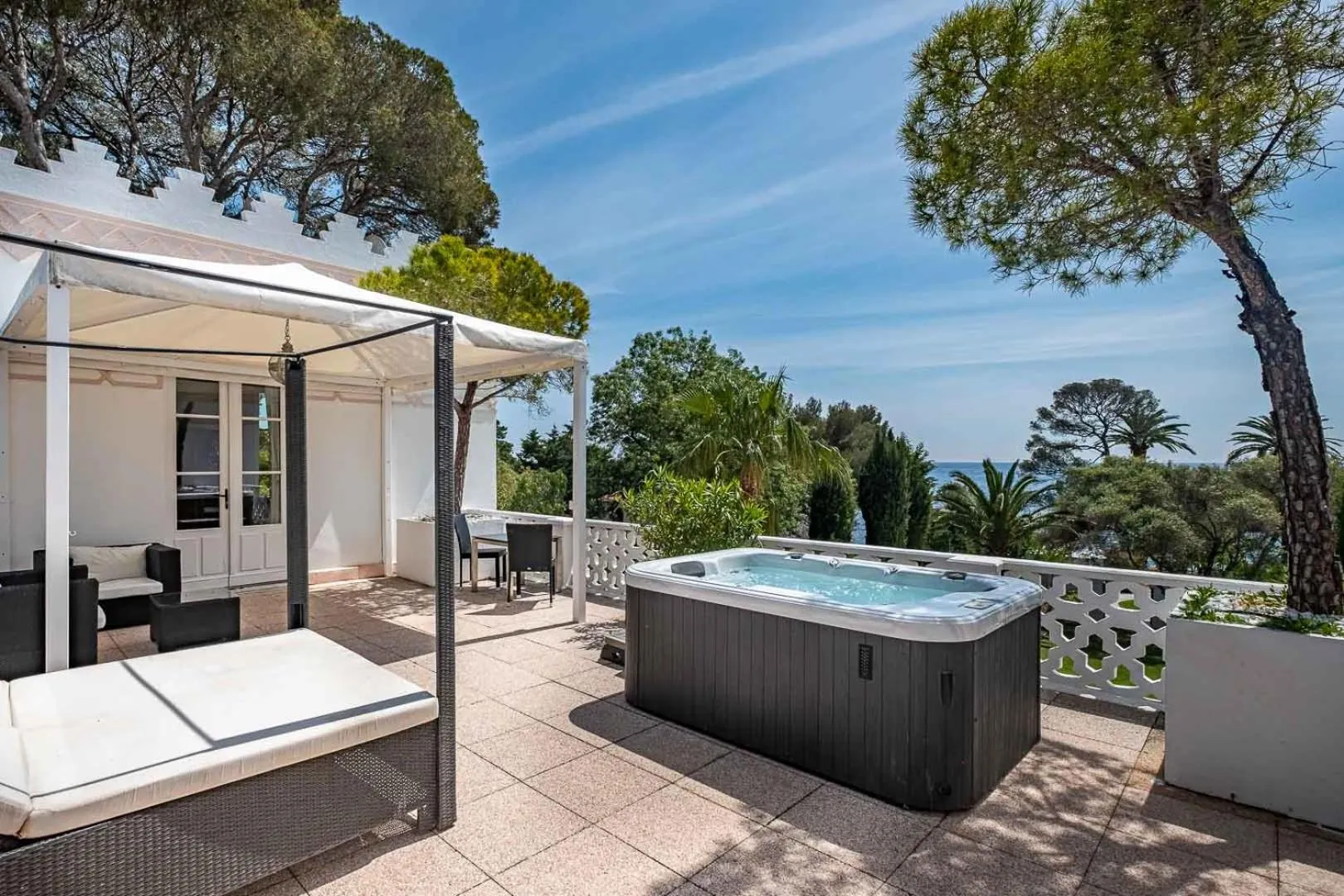 Patio in La Villa Mauresque