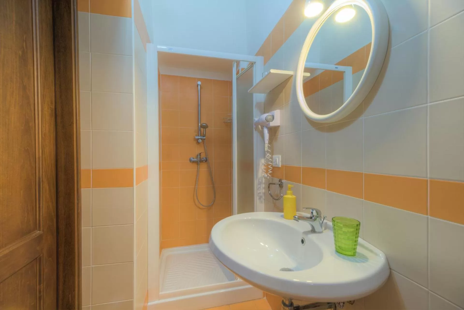 Bathroom in Lu Caffa by Typney