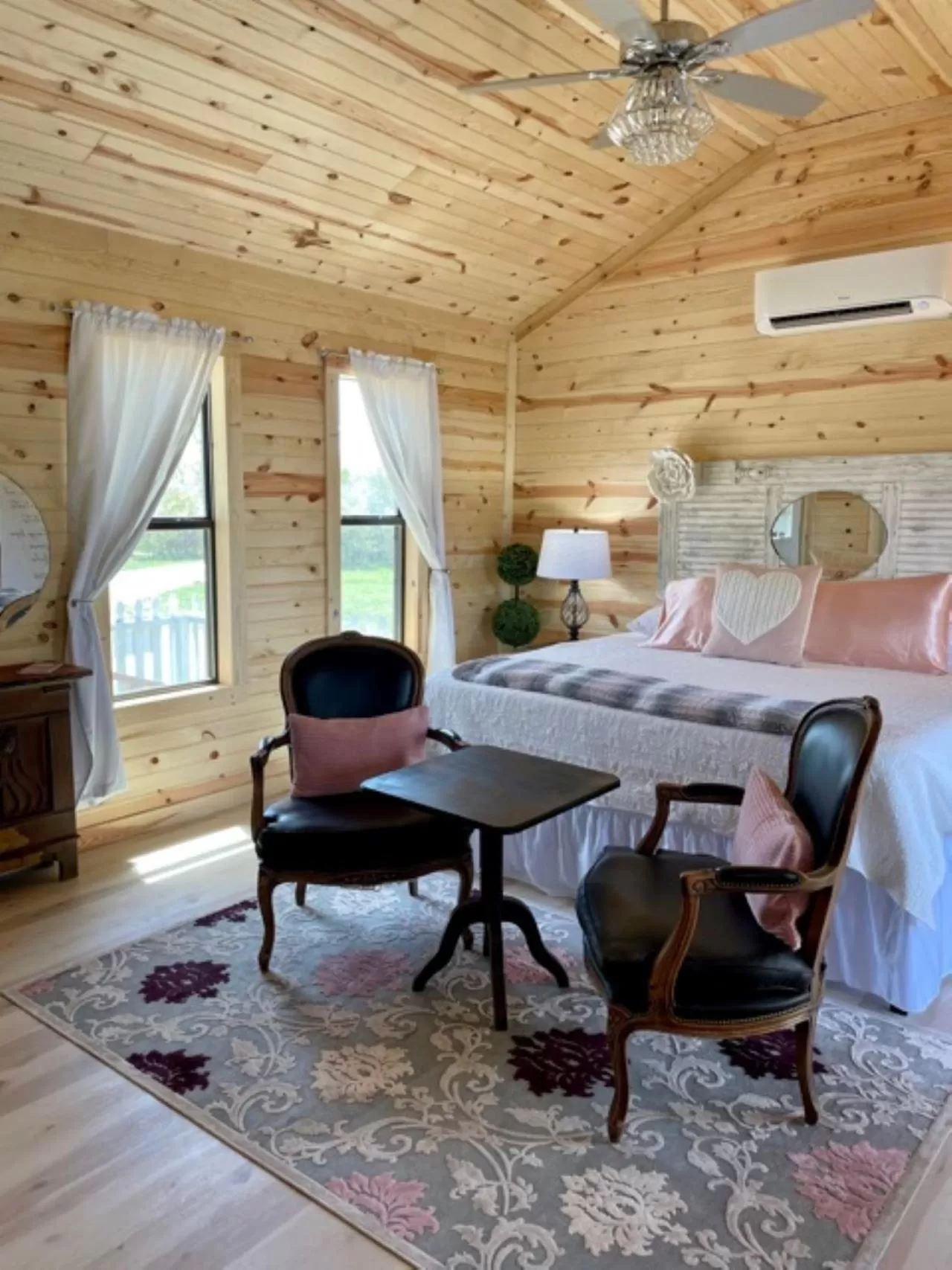 Bed in City on a Hill at Spring Creek