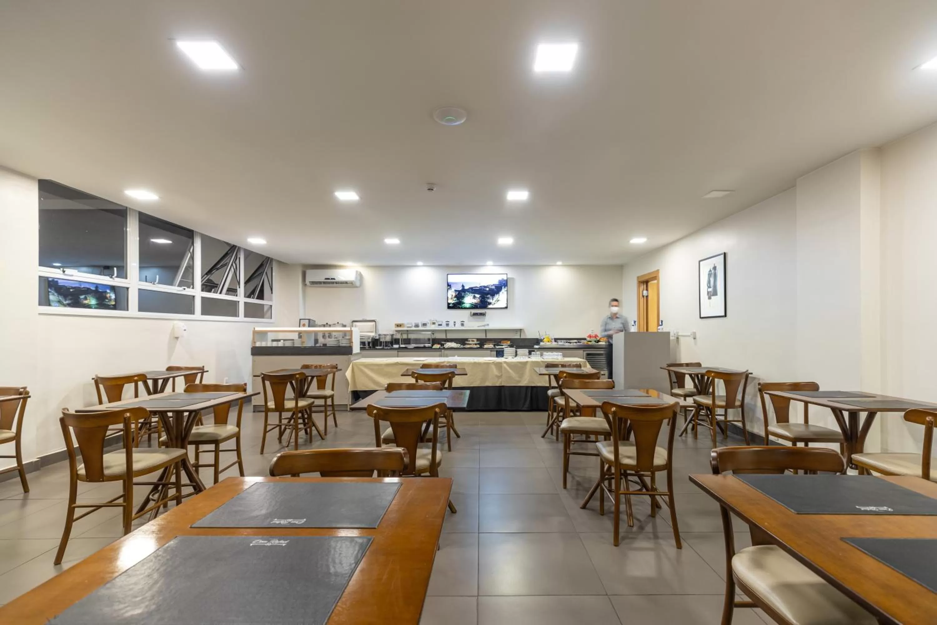 Restaurant/places to eat in Hotel Dom Rafael Premium