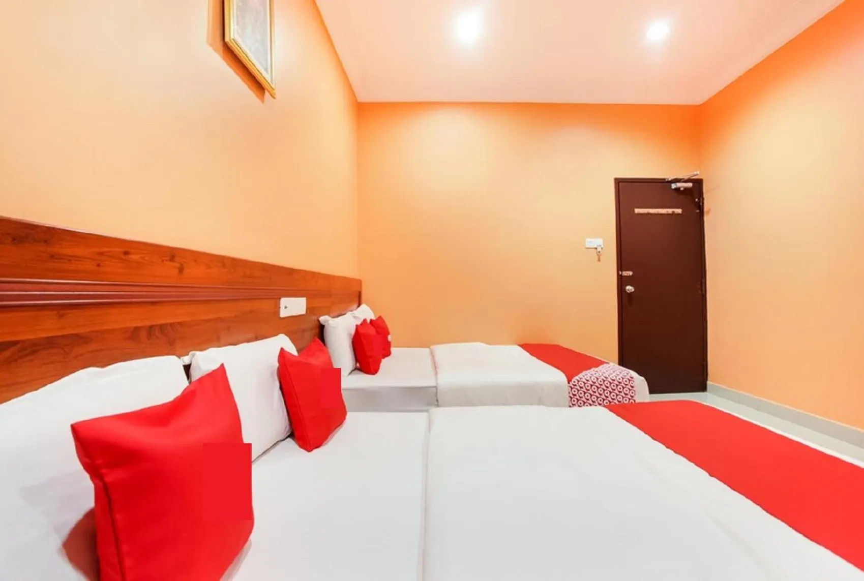 Bed in My Town Hotel