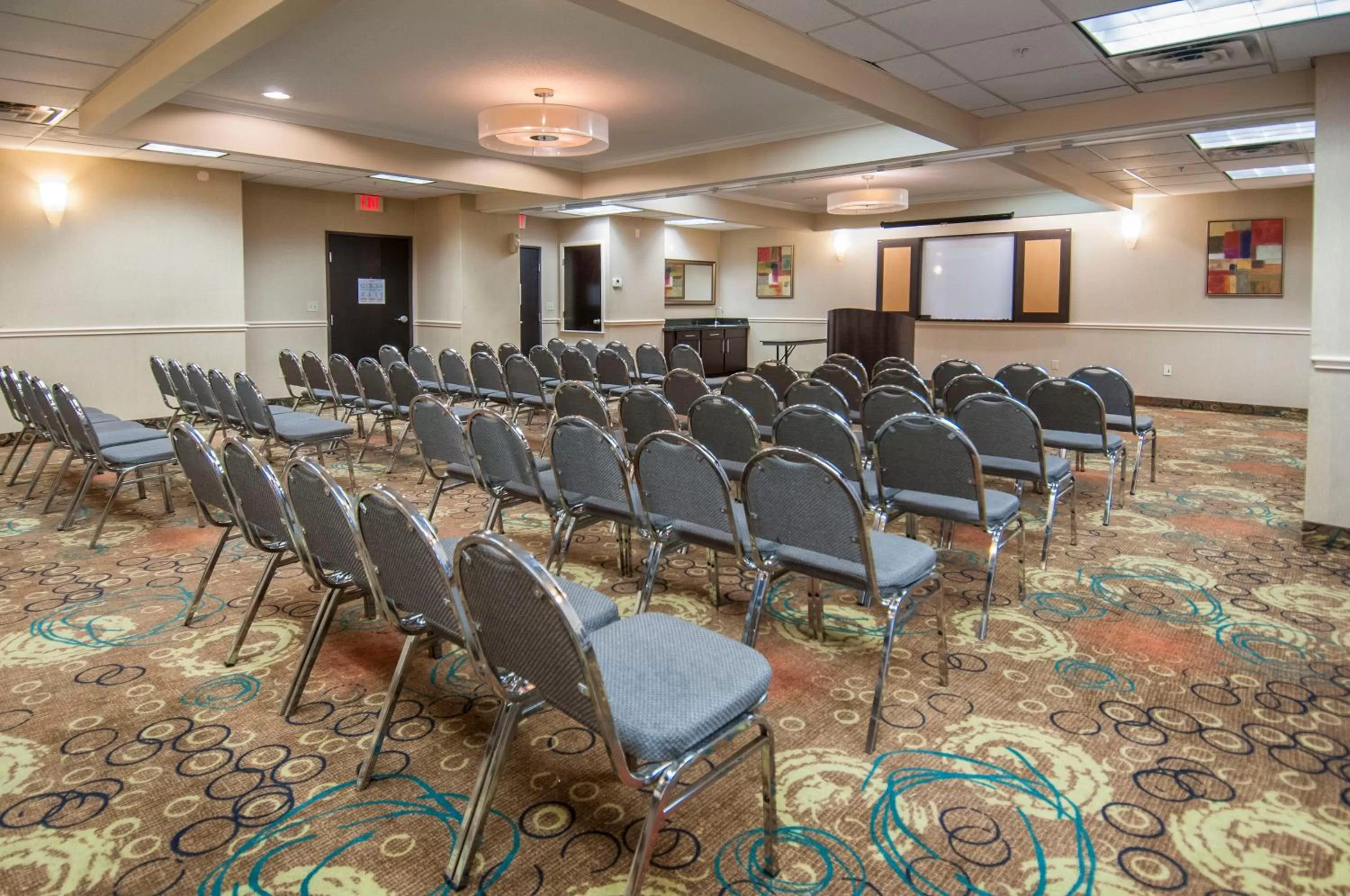 Meeting/conference room in Holiday Inn Express Hotel & Suites Houston North Intercontinental by IHG