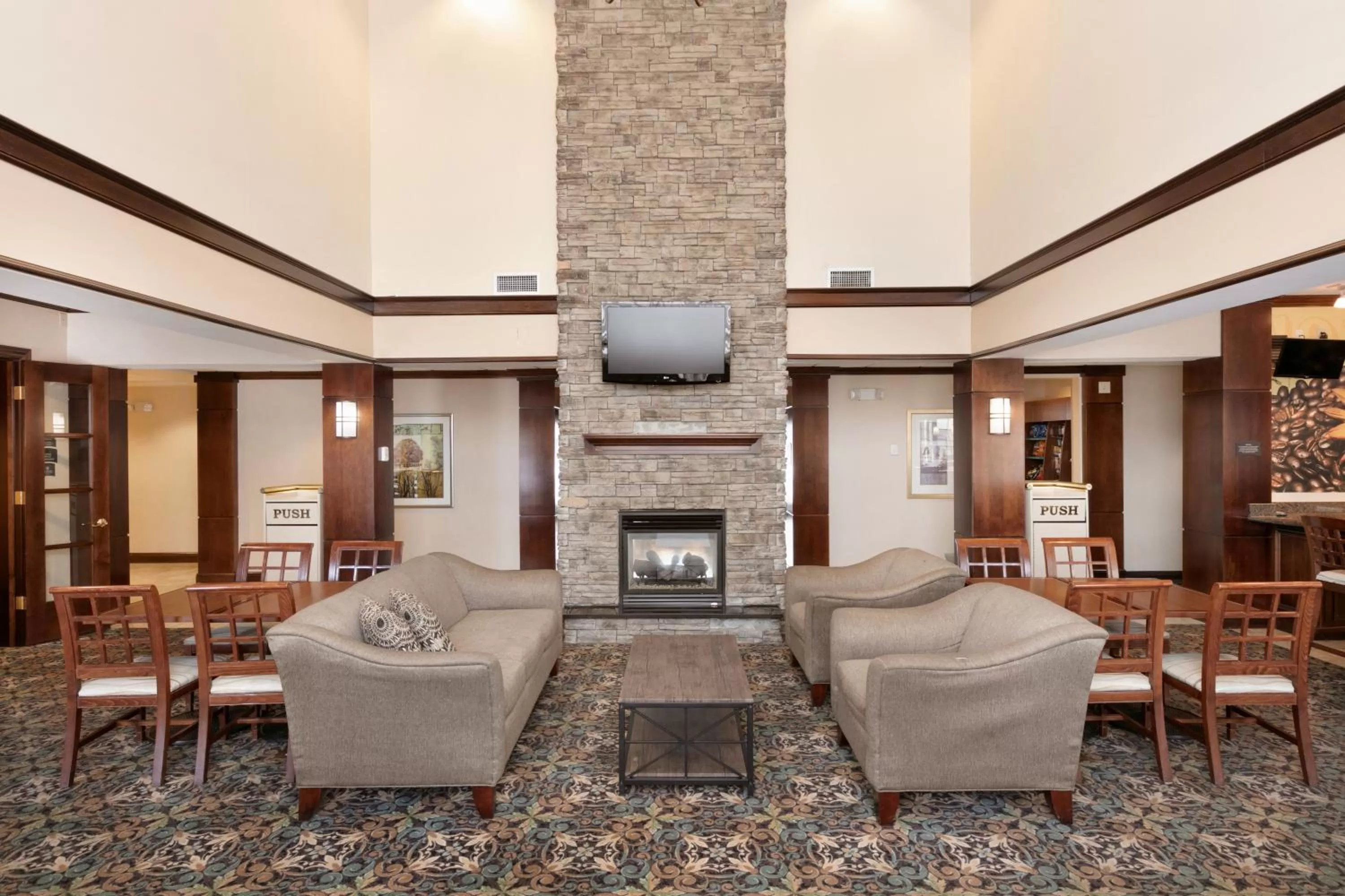 Property building in Staybridge Suites Akron-Stow-Cuyahoga Falls by IHG
