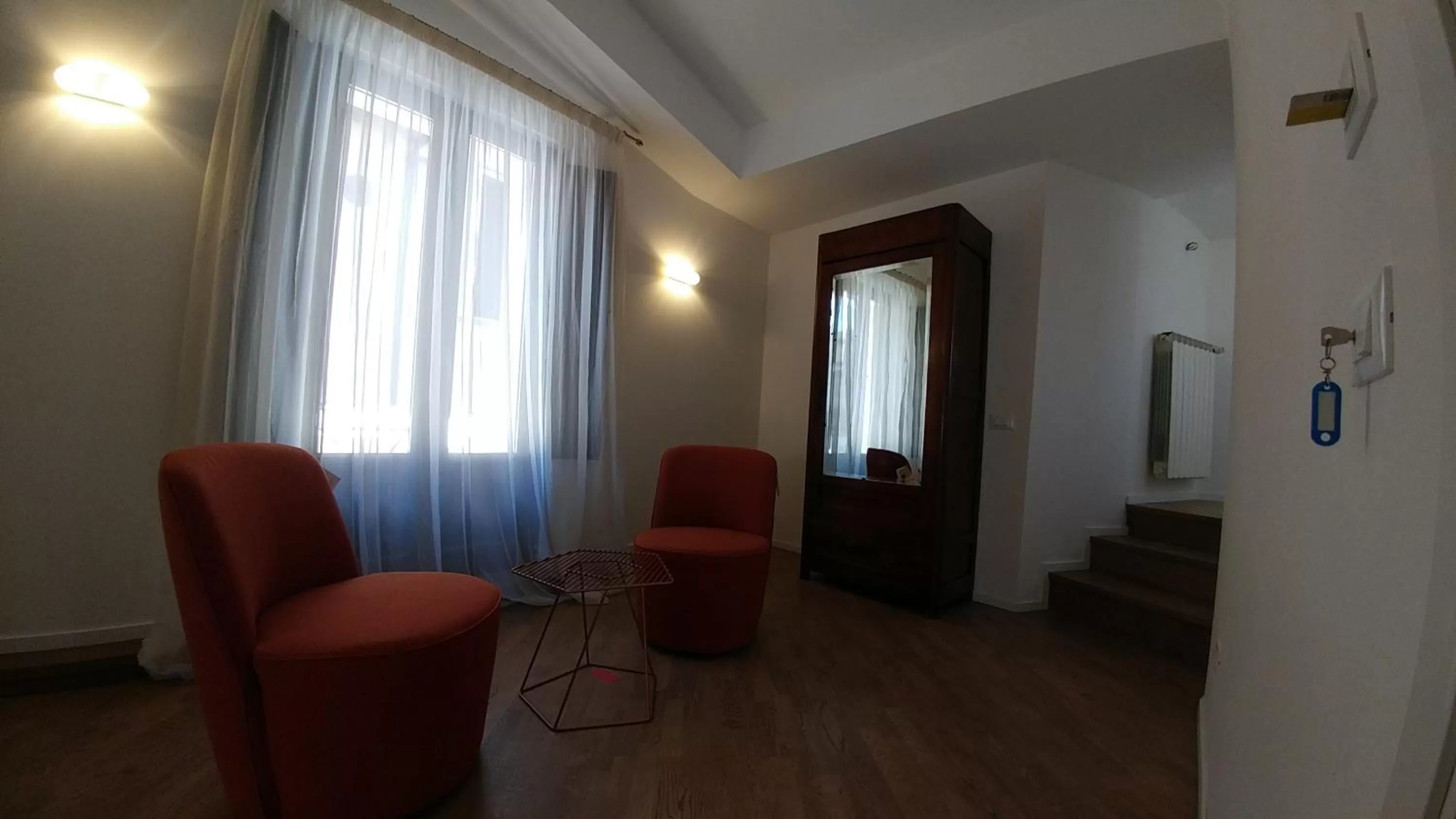 Photo of the whole room in Stella CasaBono