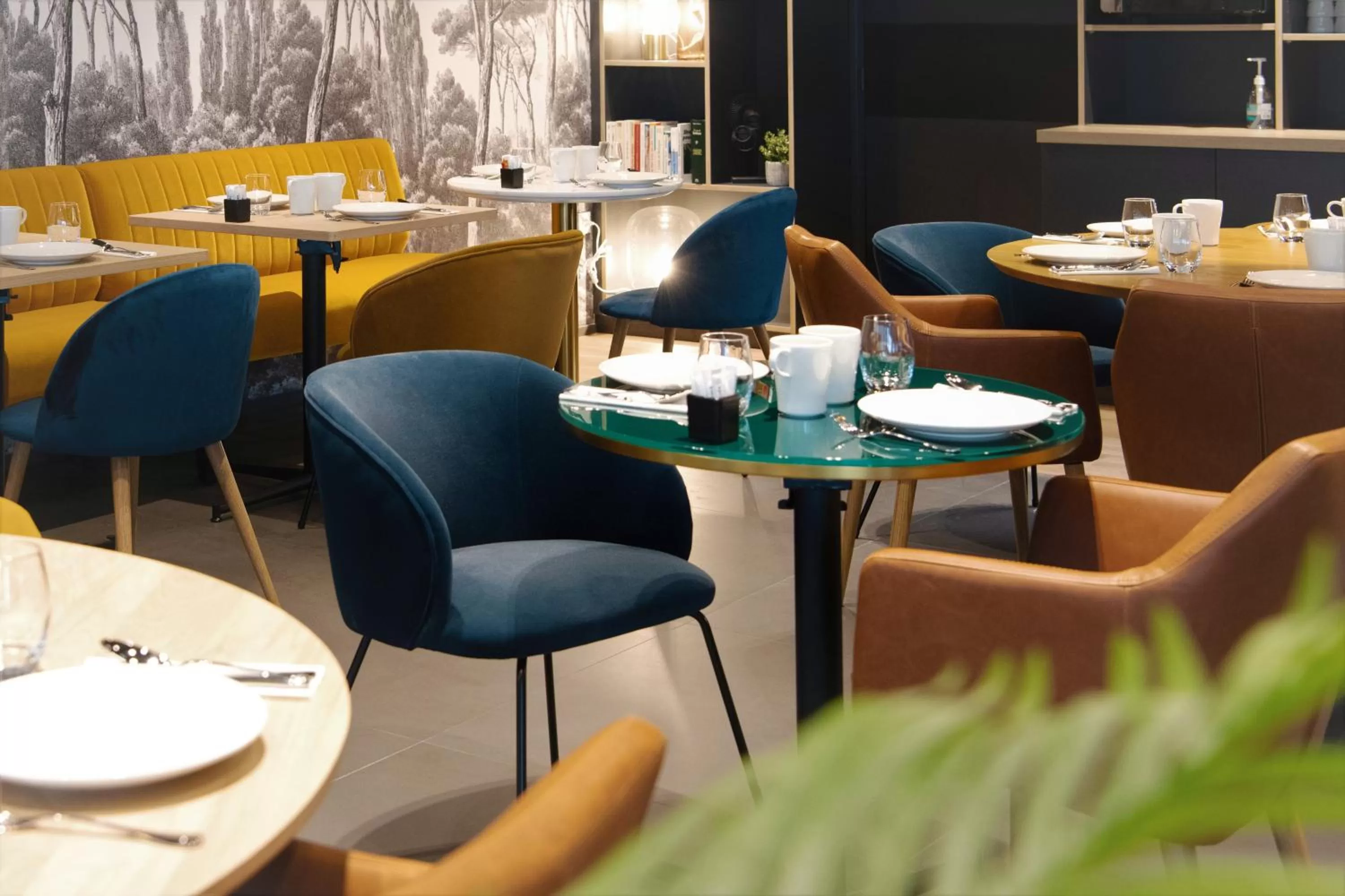 Restaurant/places to eat in PADJA Hôtel & Spa Vannes