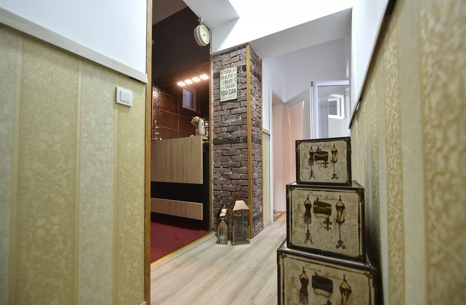 Villa Nina Hotel & Lounge bar