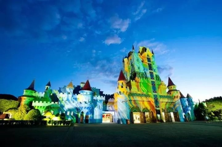 Entertainment in Apart Luis