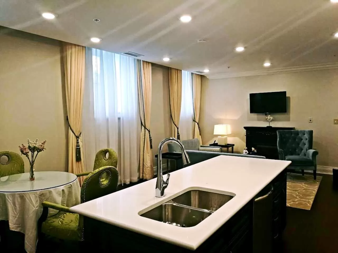 Sydney Boutique Inn & Suites