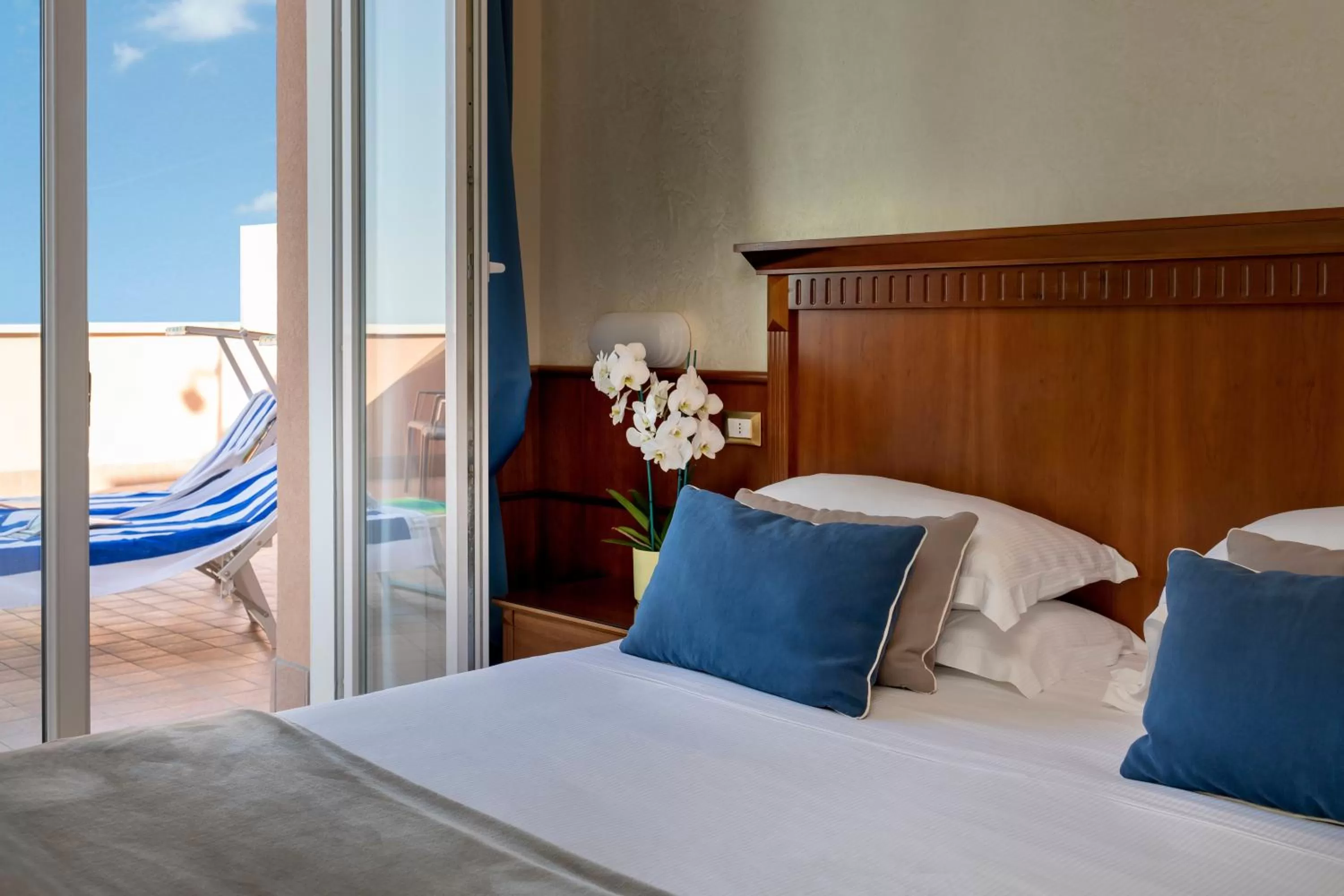 Bed in Hotel Bellevue