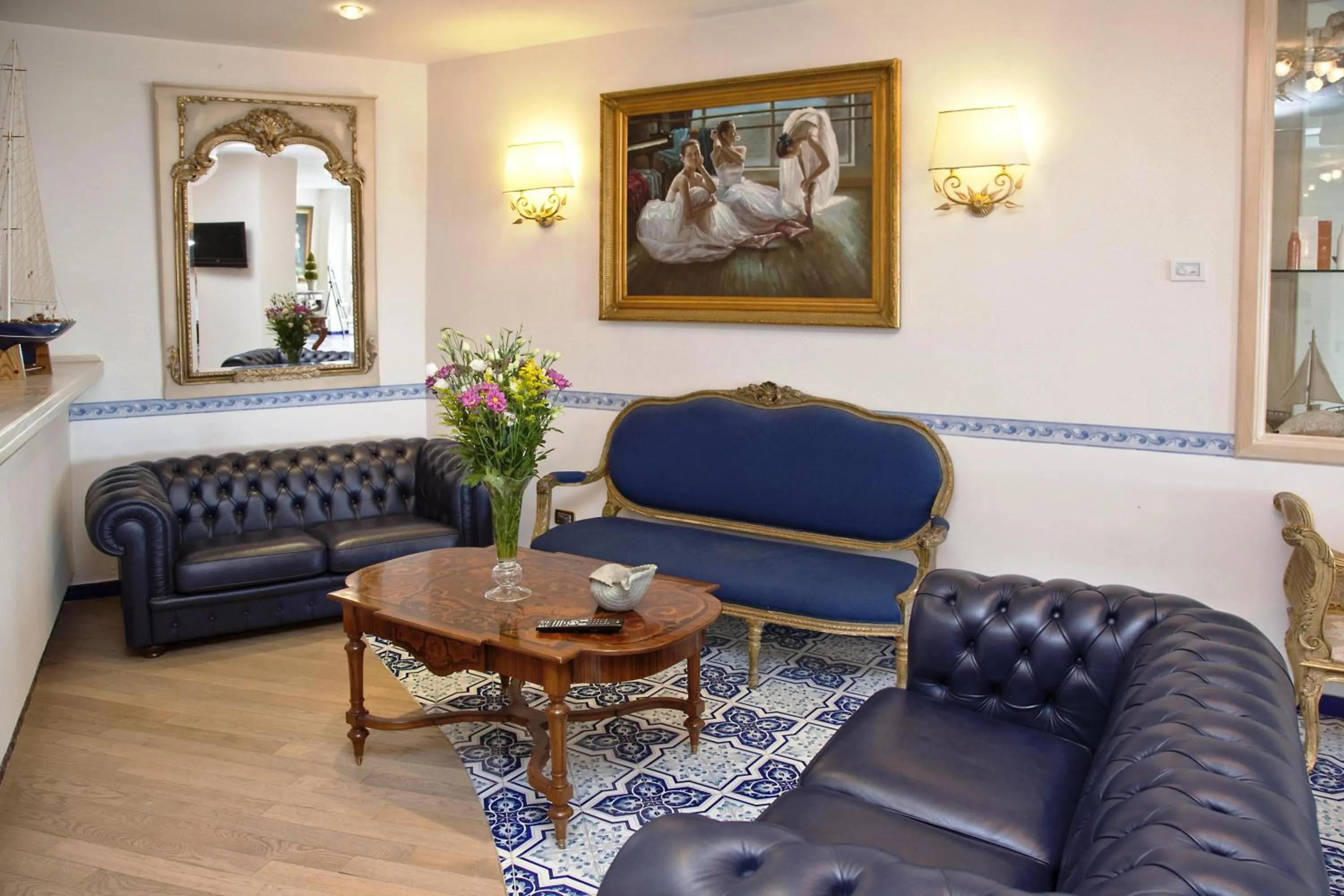 Lounge or bar in Punta Campanella Resort & Spa