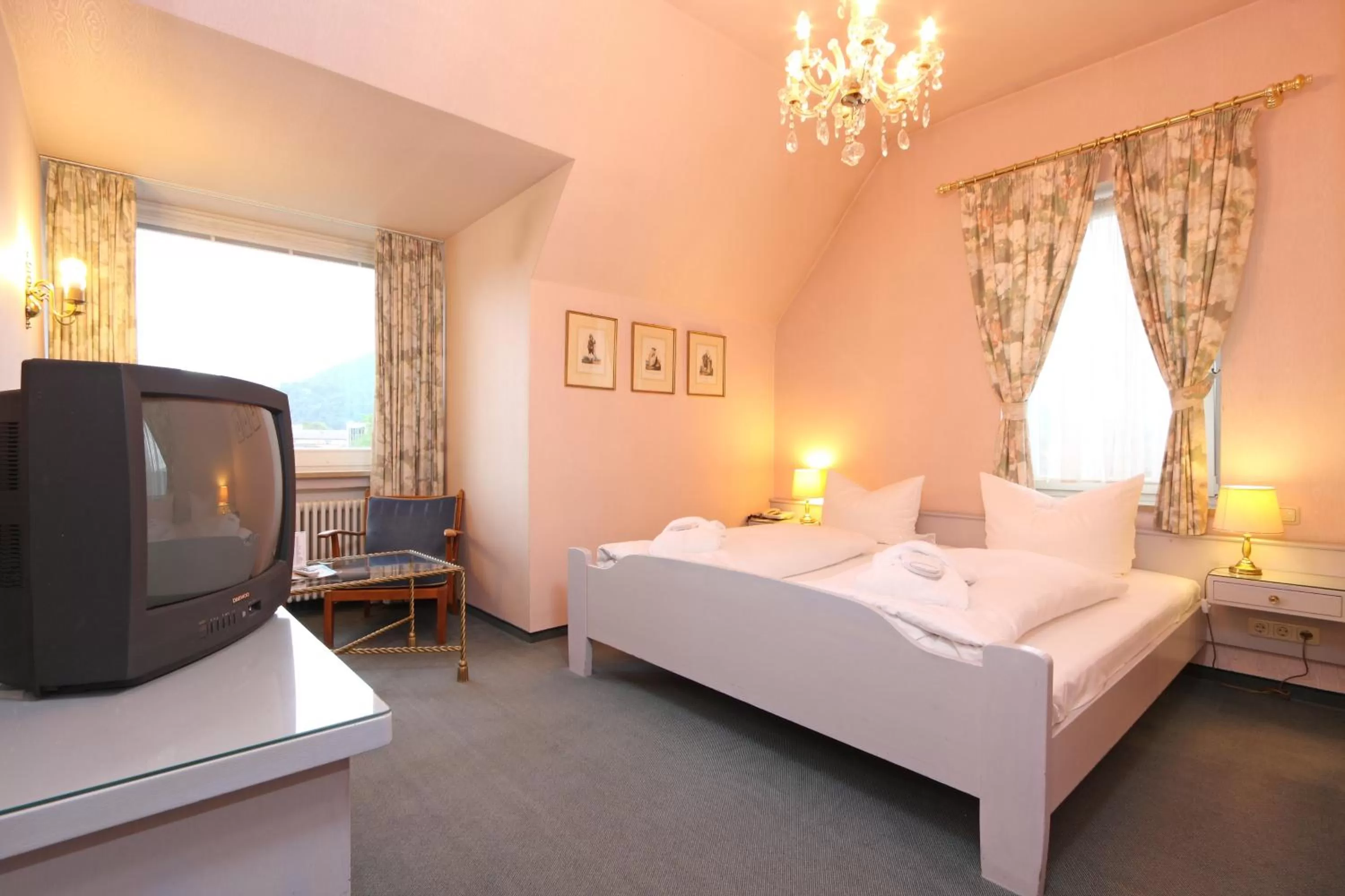 Family Room with Mountain View in Wittelsbacher Hof Swiss Quality Hotel