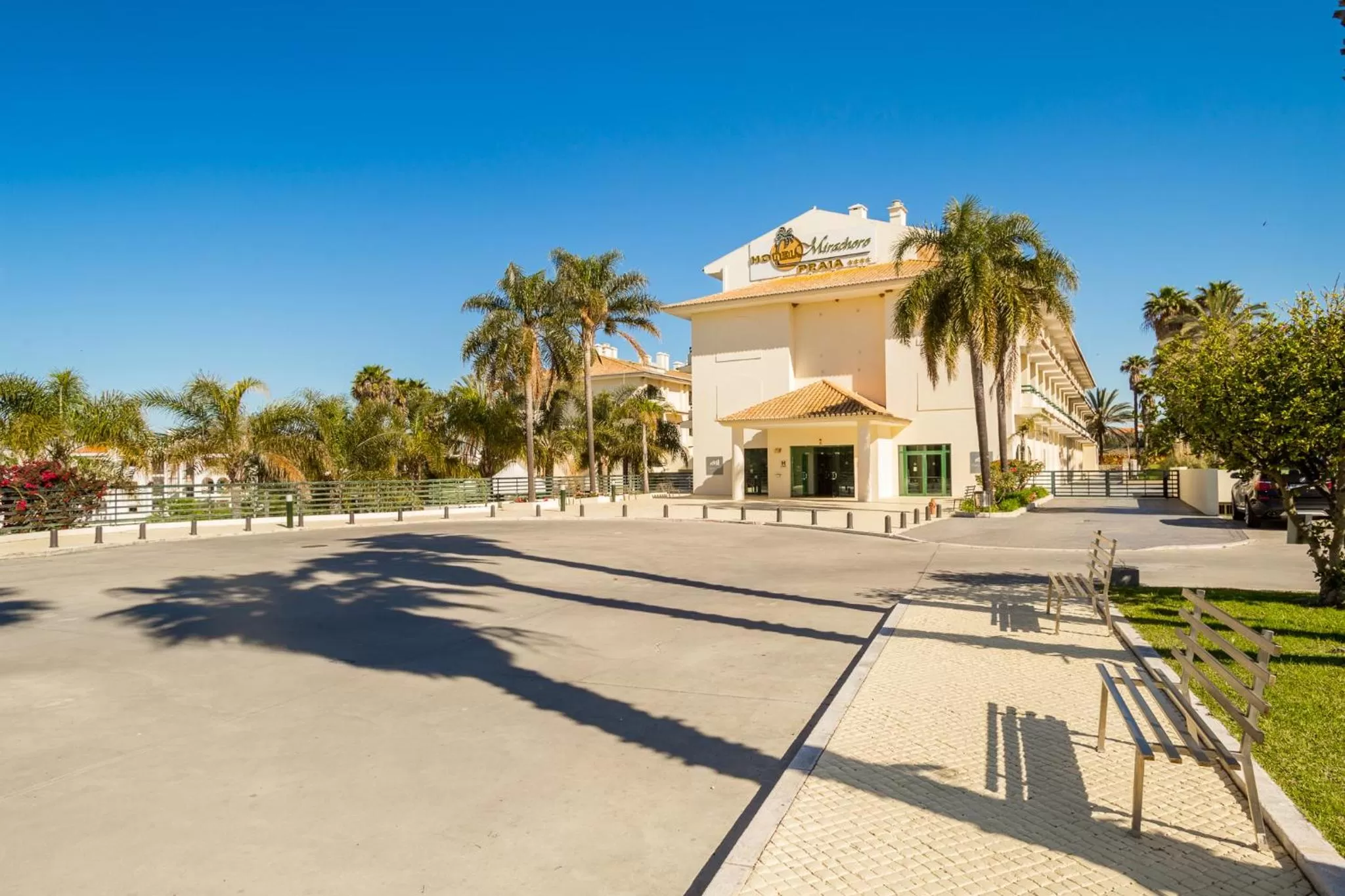 Property building in Mirachoro Carvoeiro