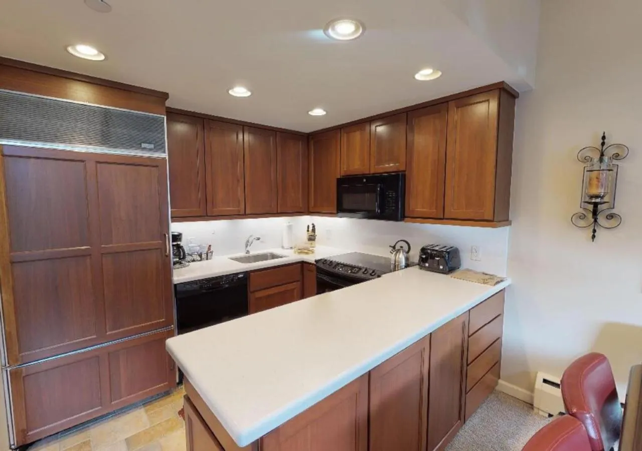 Kitchen or kitchenette in Manor Vail Lodge