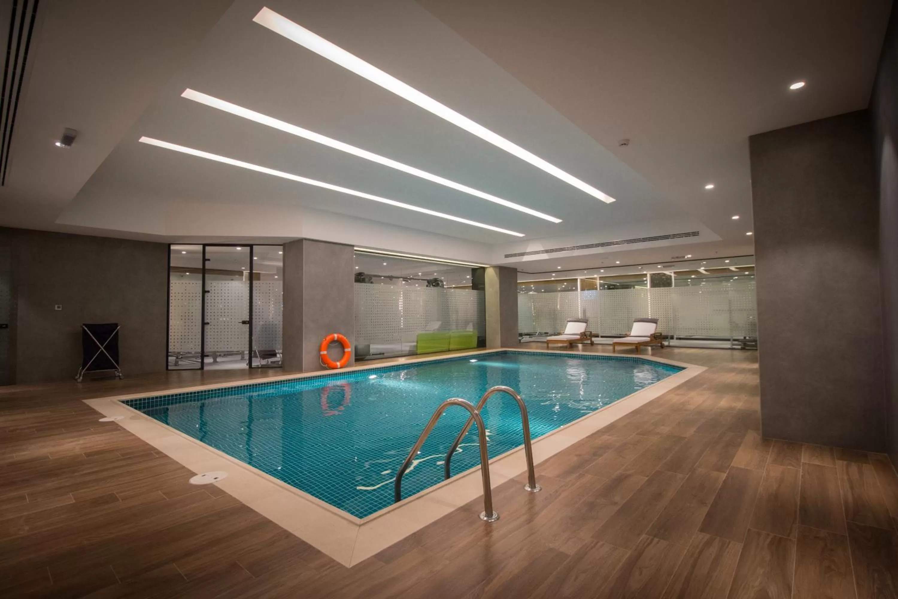 Swimming pool in Executives Hotel - Olaya