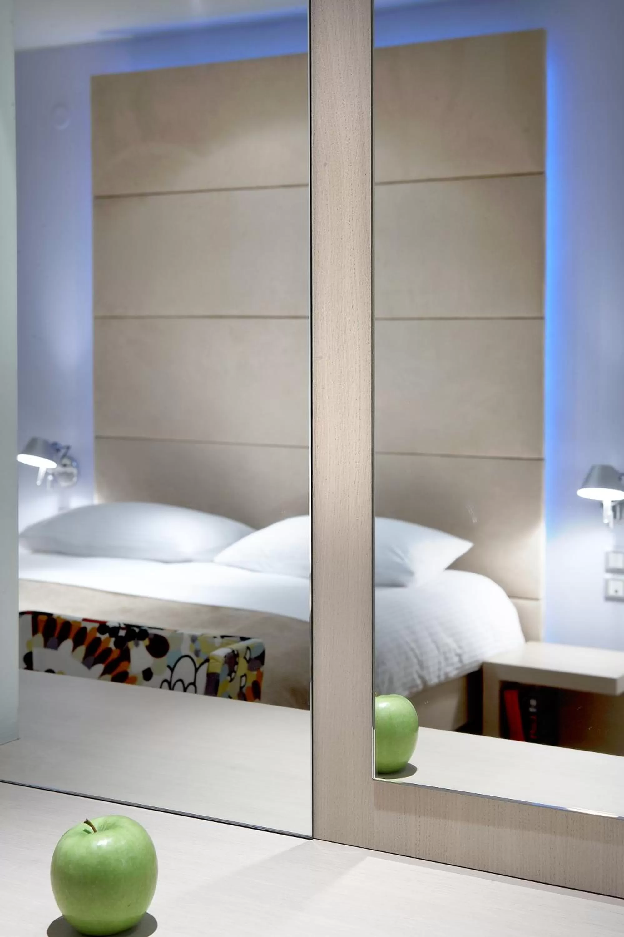 Bed in Domotel Olympia