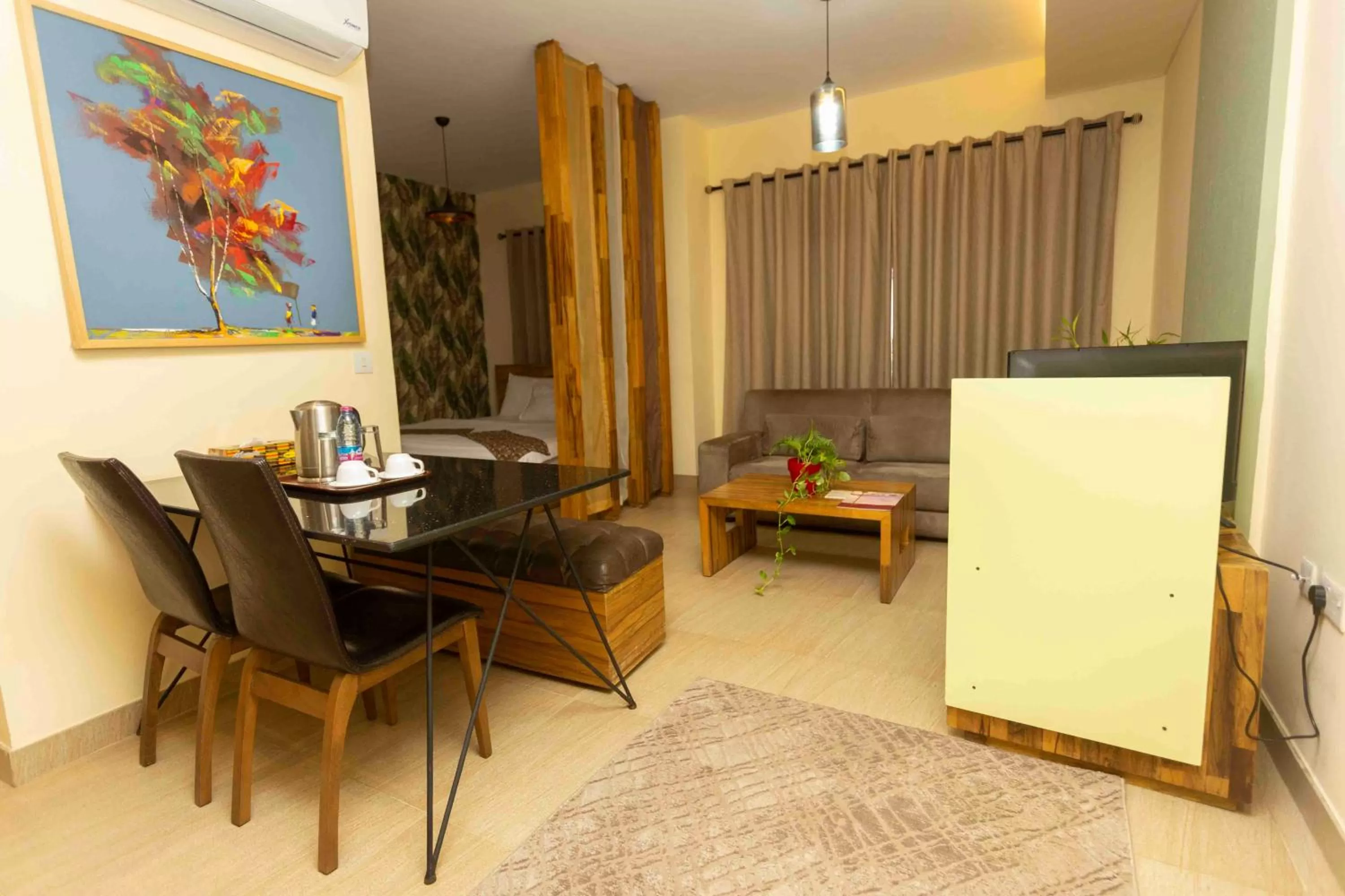 Roots Hotel Apartment