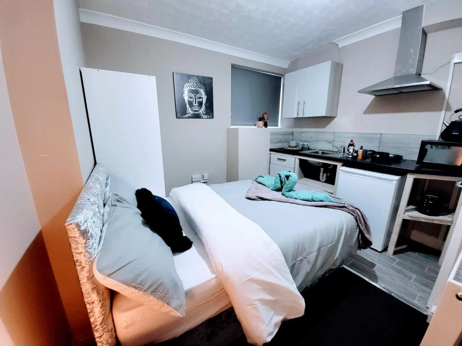 Bed in Easy Living Nottingham - Burns Street