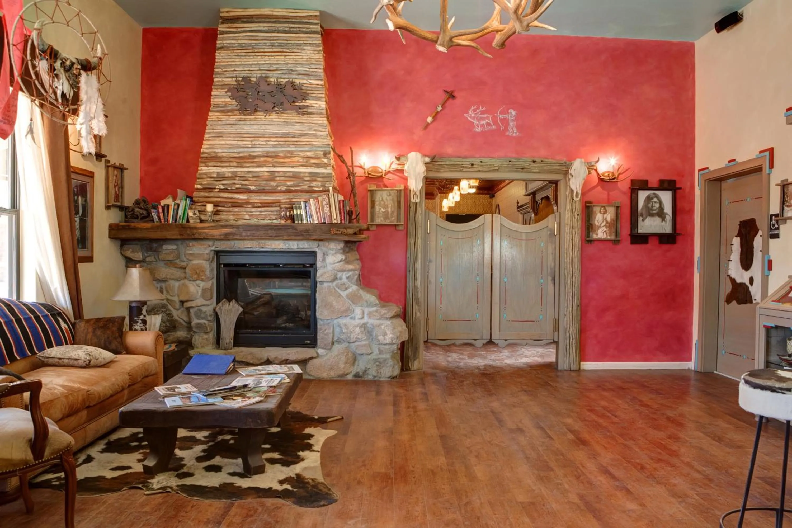 Lobby or reception in Tombstone Monument Guest Ranch