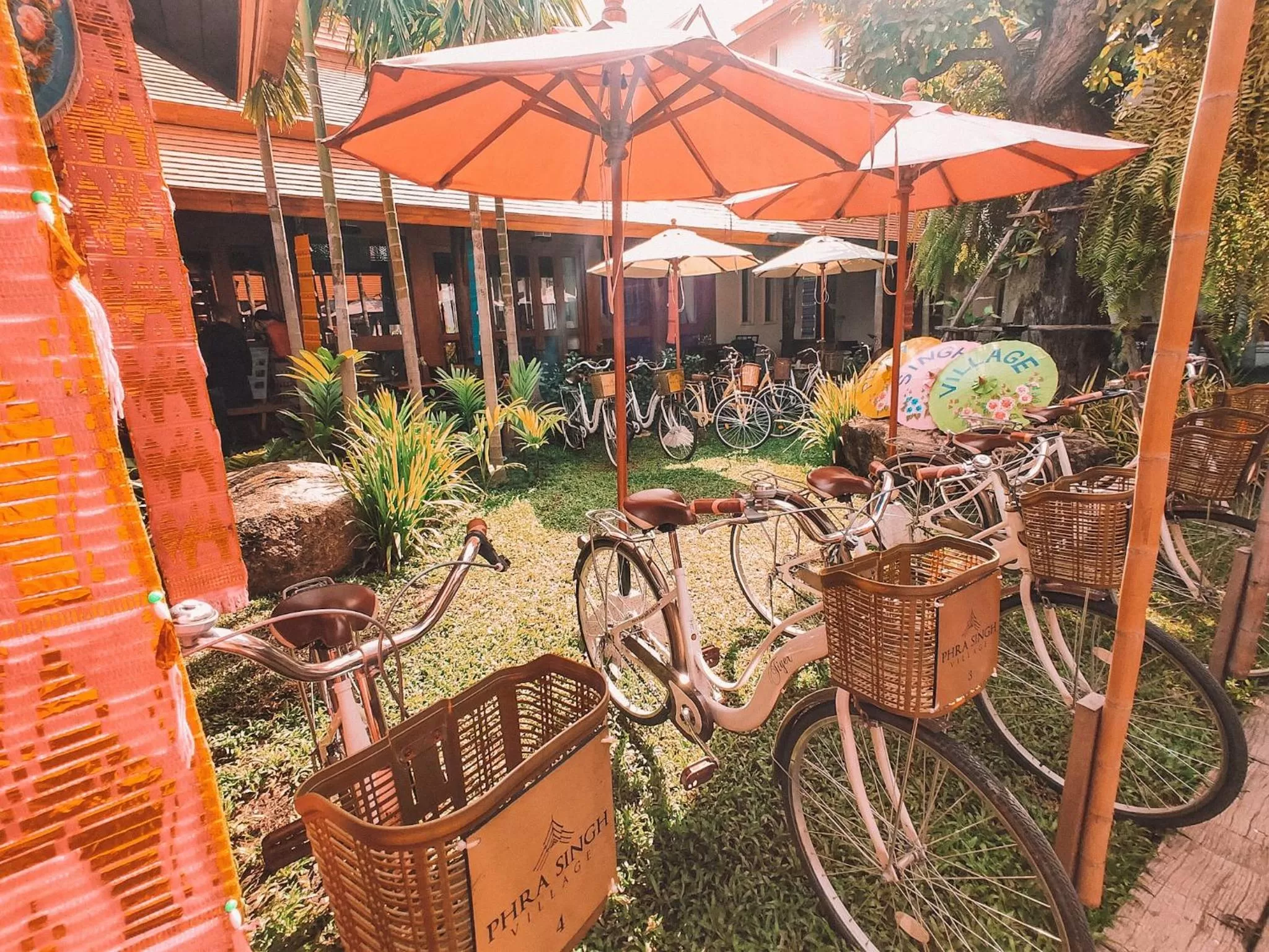 Cycling in Phra Singh Village