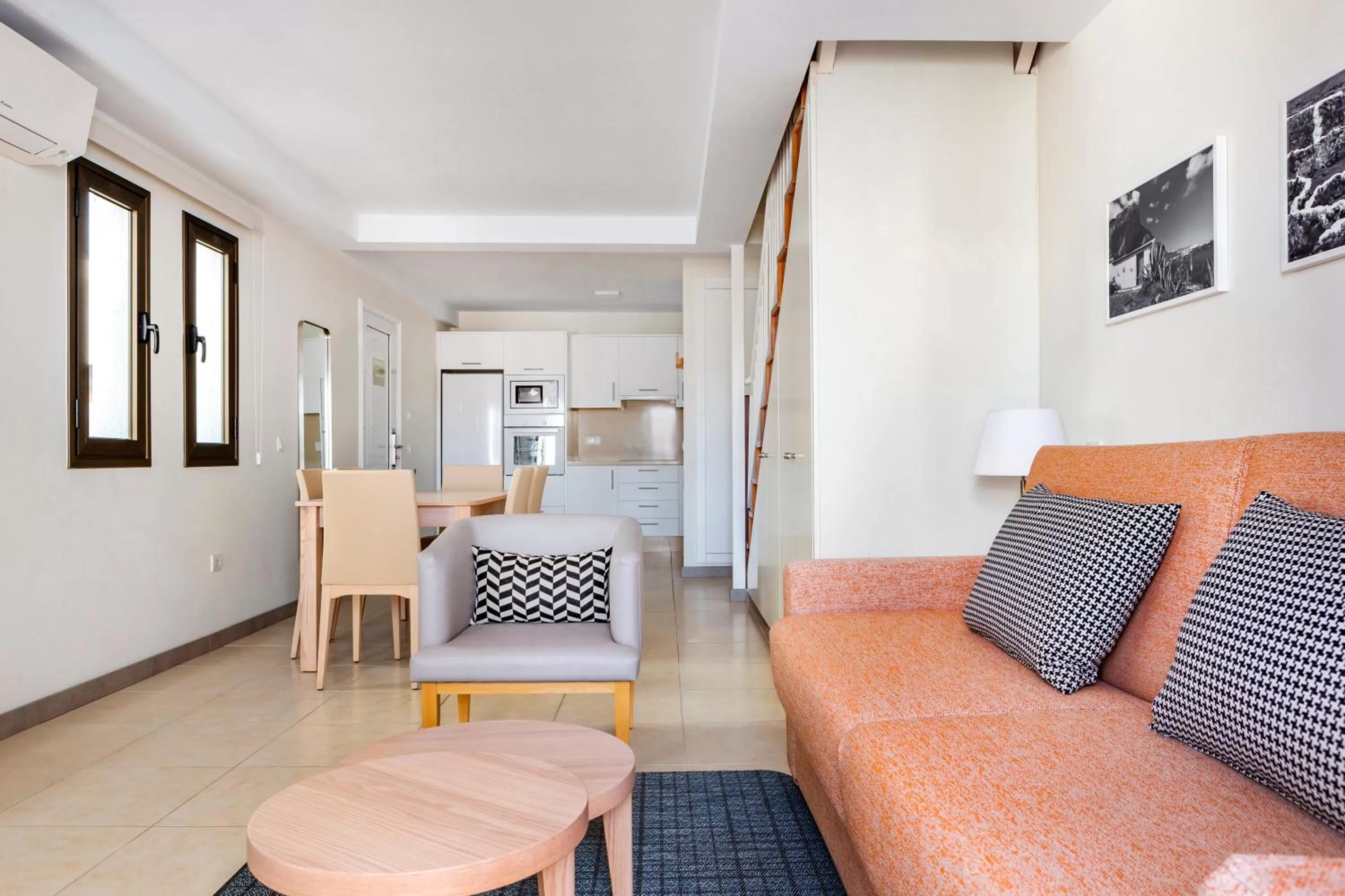 Living room in Sunset Bay Club