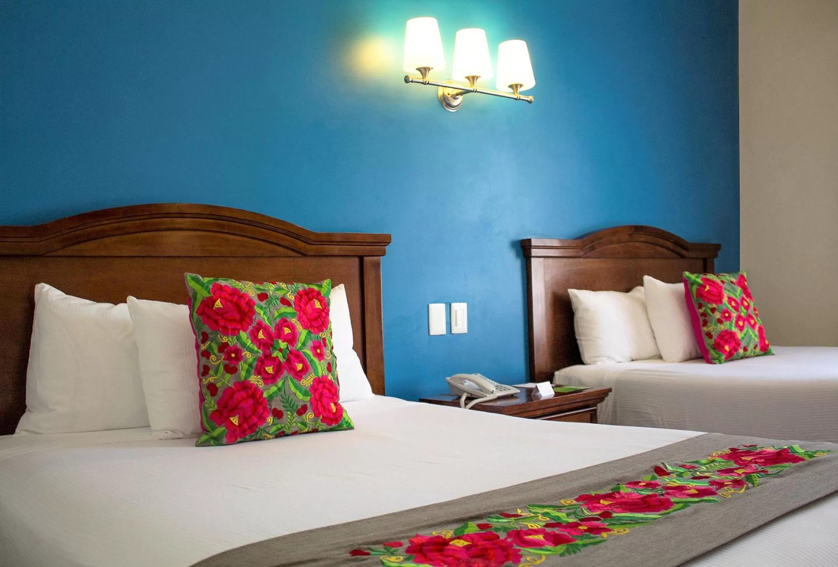 Photo of the whole room, Bed in Hotel Plaza Campeche