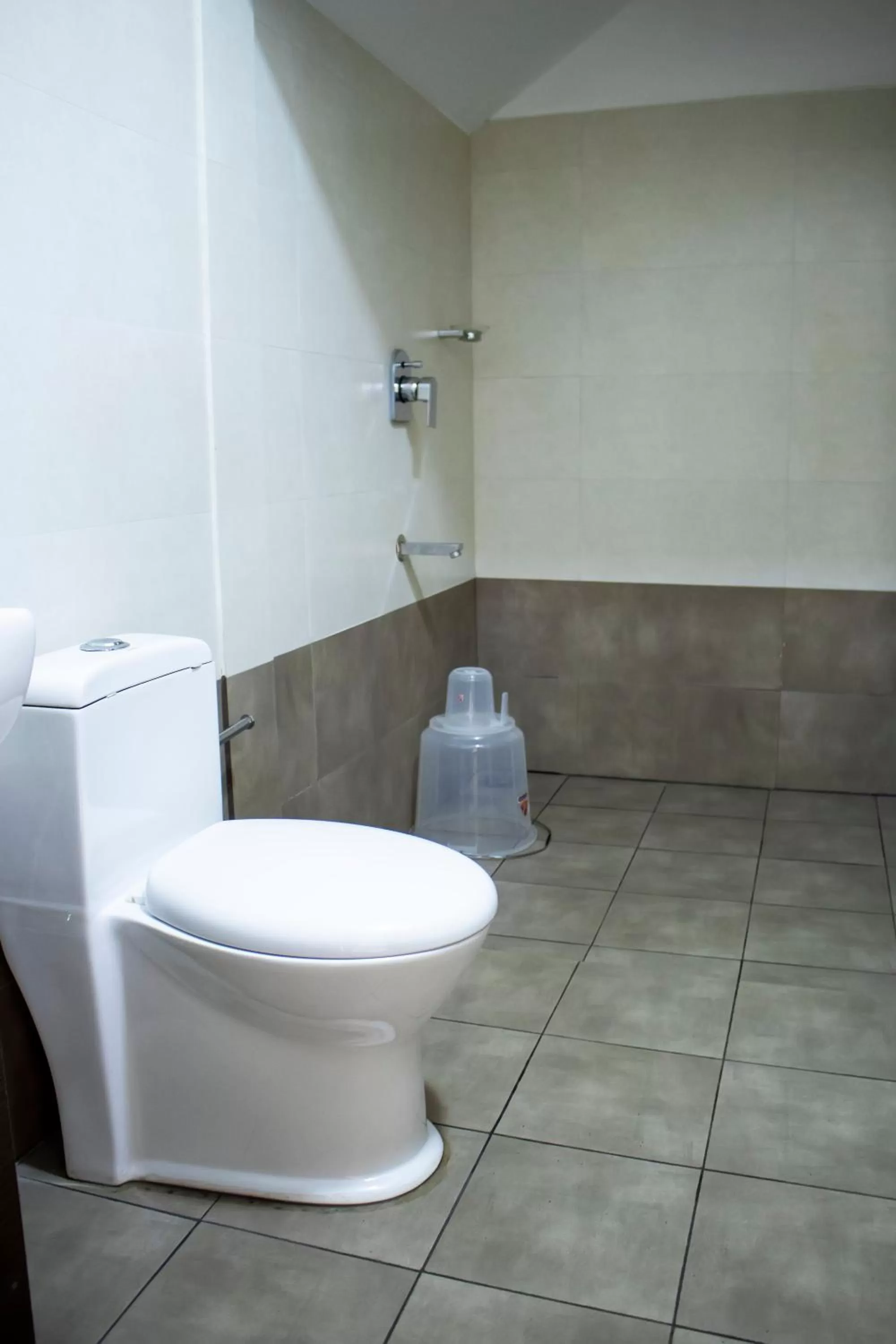 Bathroom in Edens Munnar