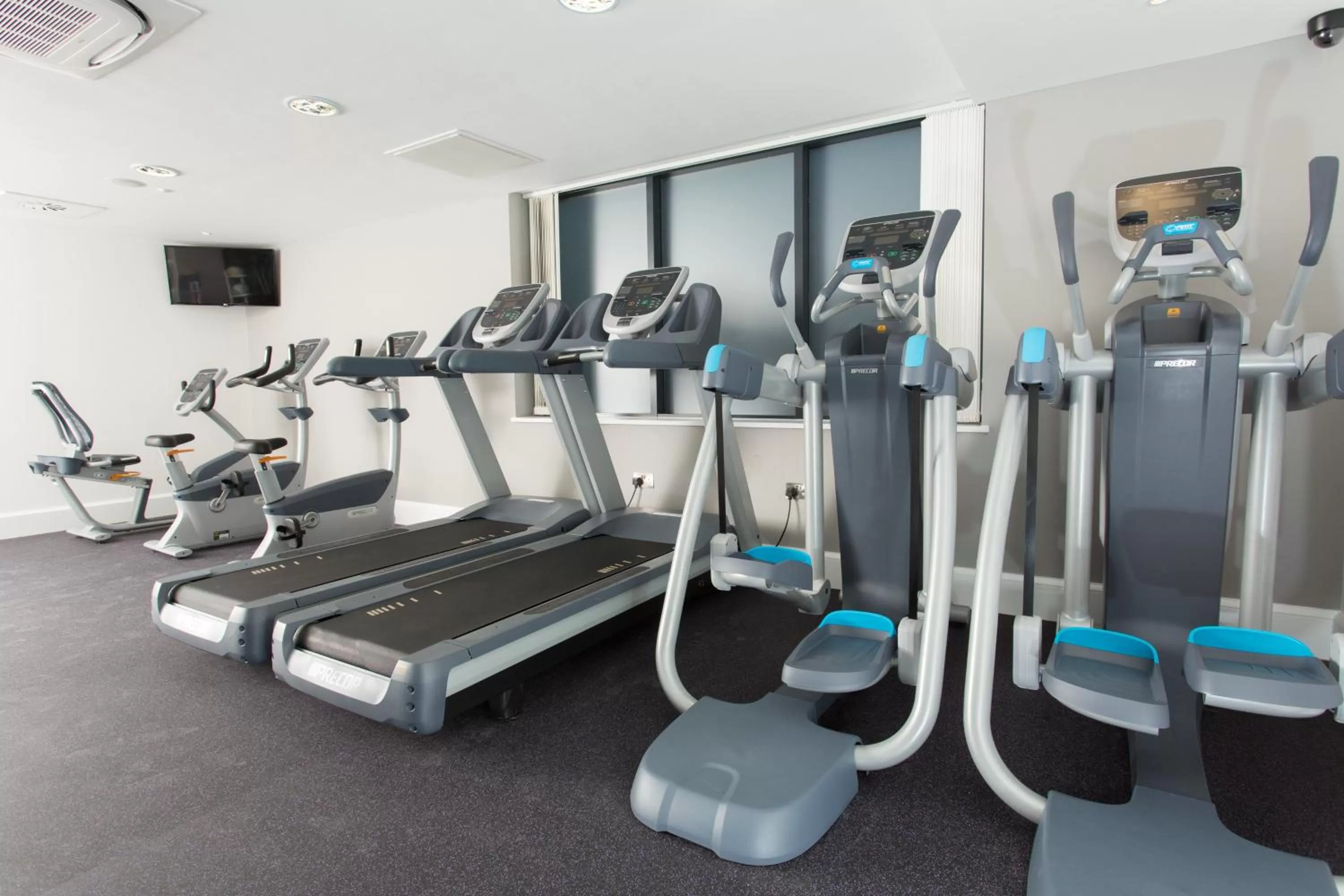 Fitness centre/facilities in Staybridge Suites Birmingham by IHG