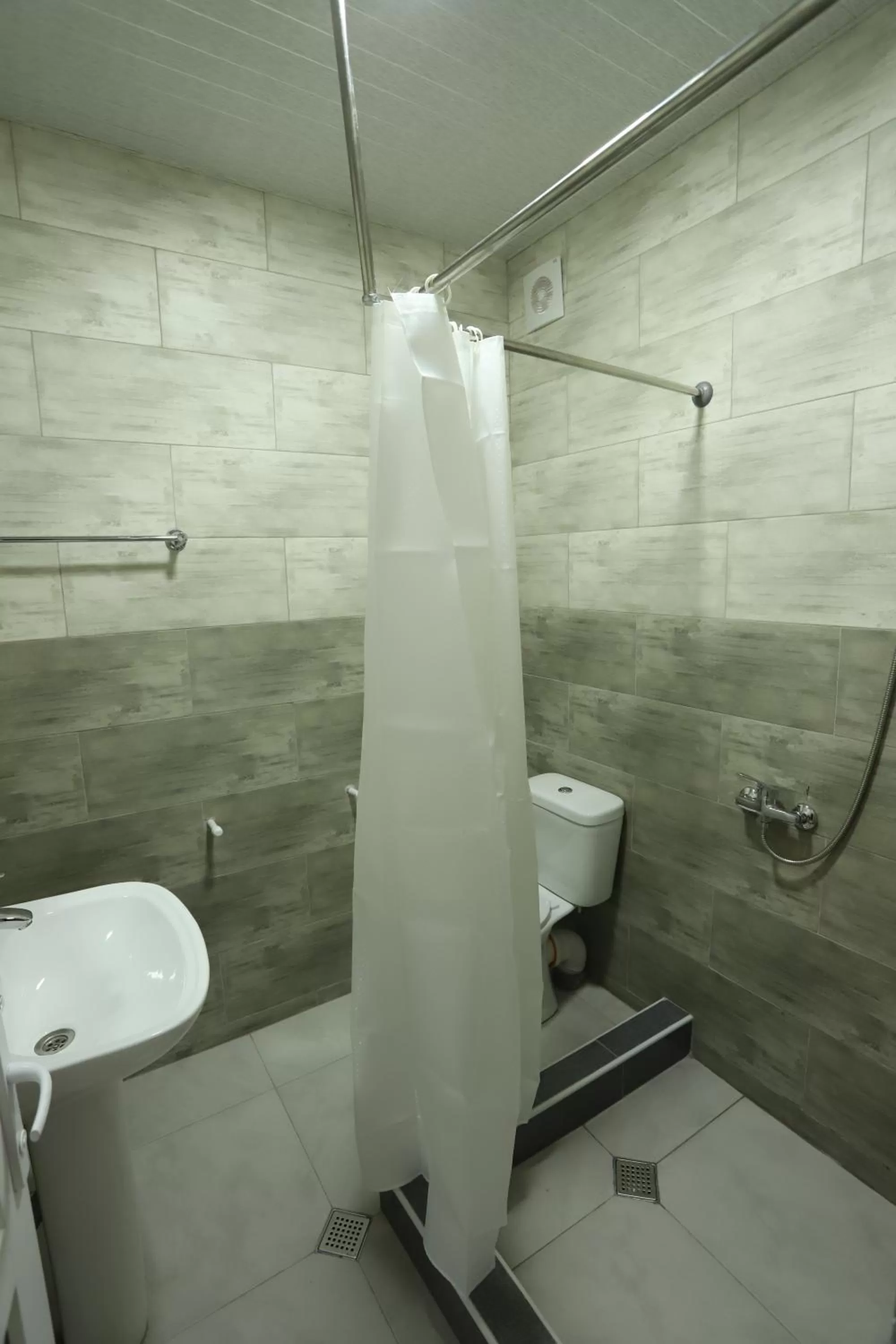 Toilet, Bathroom in Hotel Hollywood