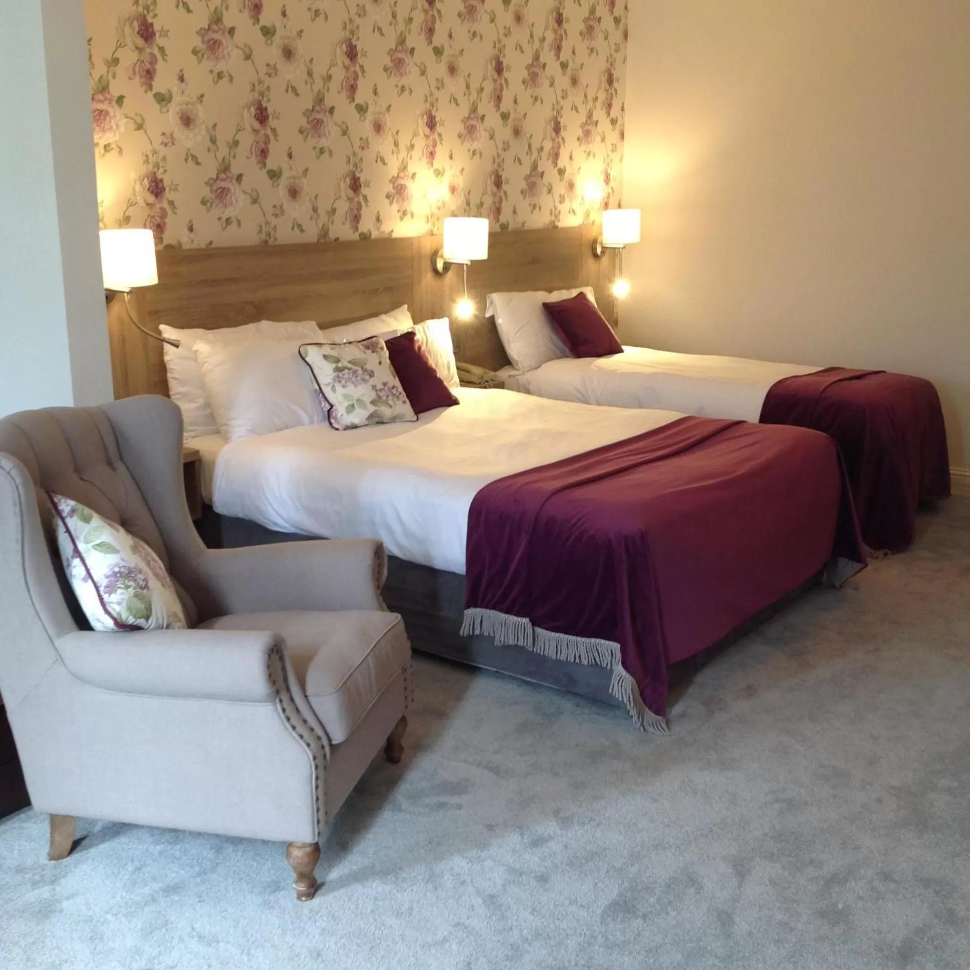 Bed in The Landmark Hotel