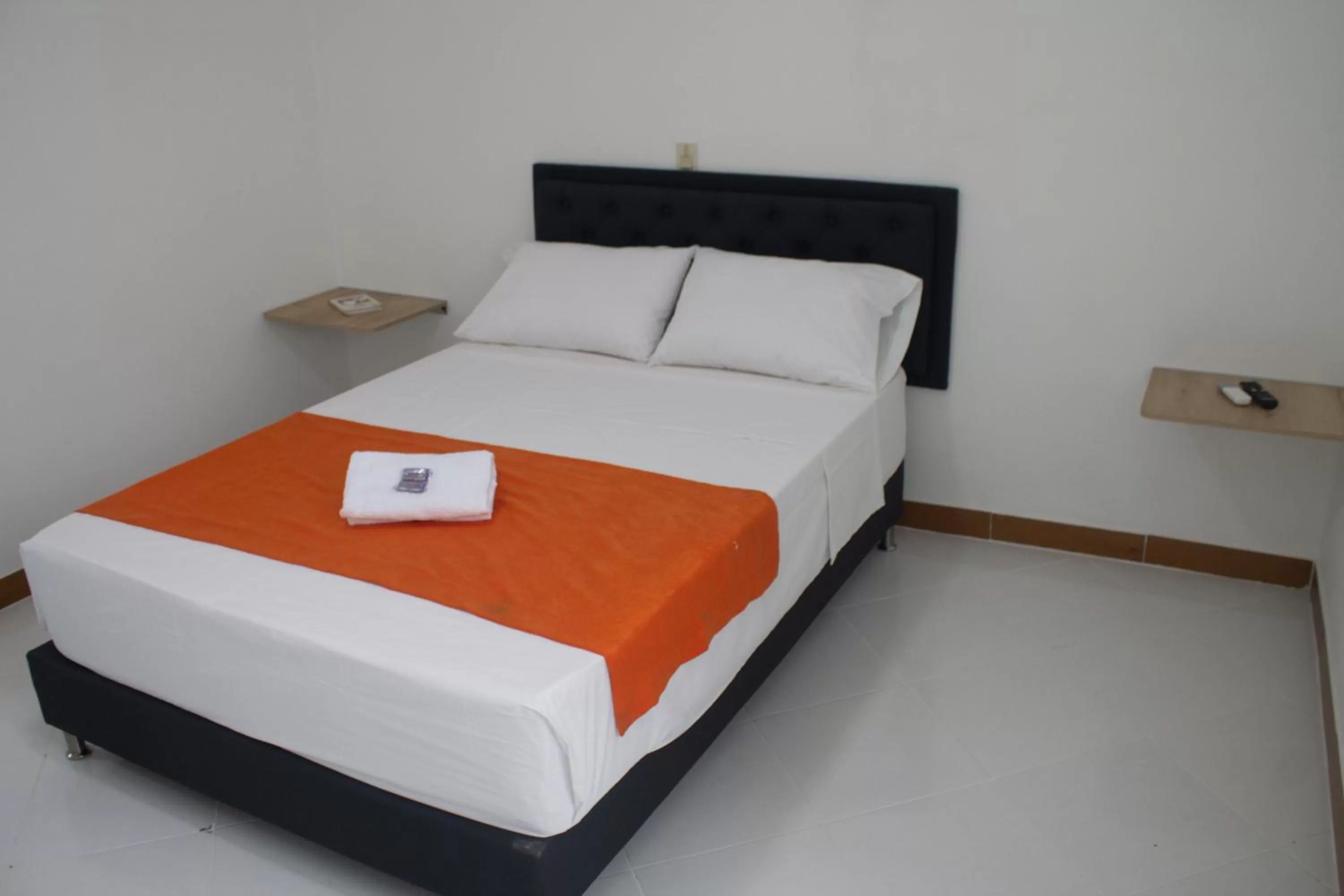 Bed in Hotel Picasso 70