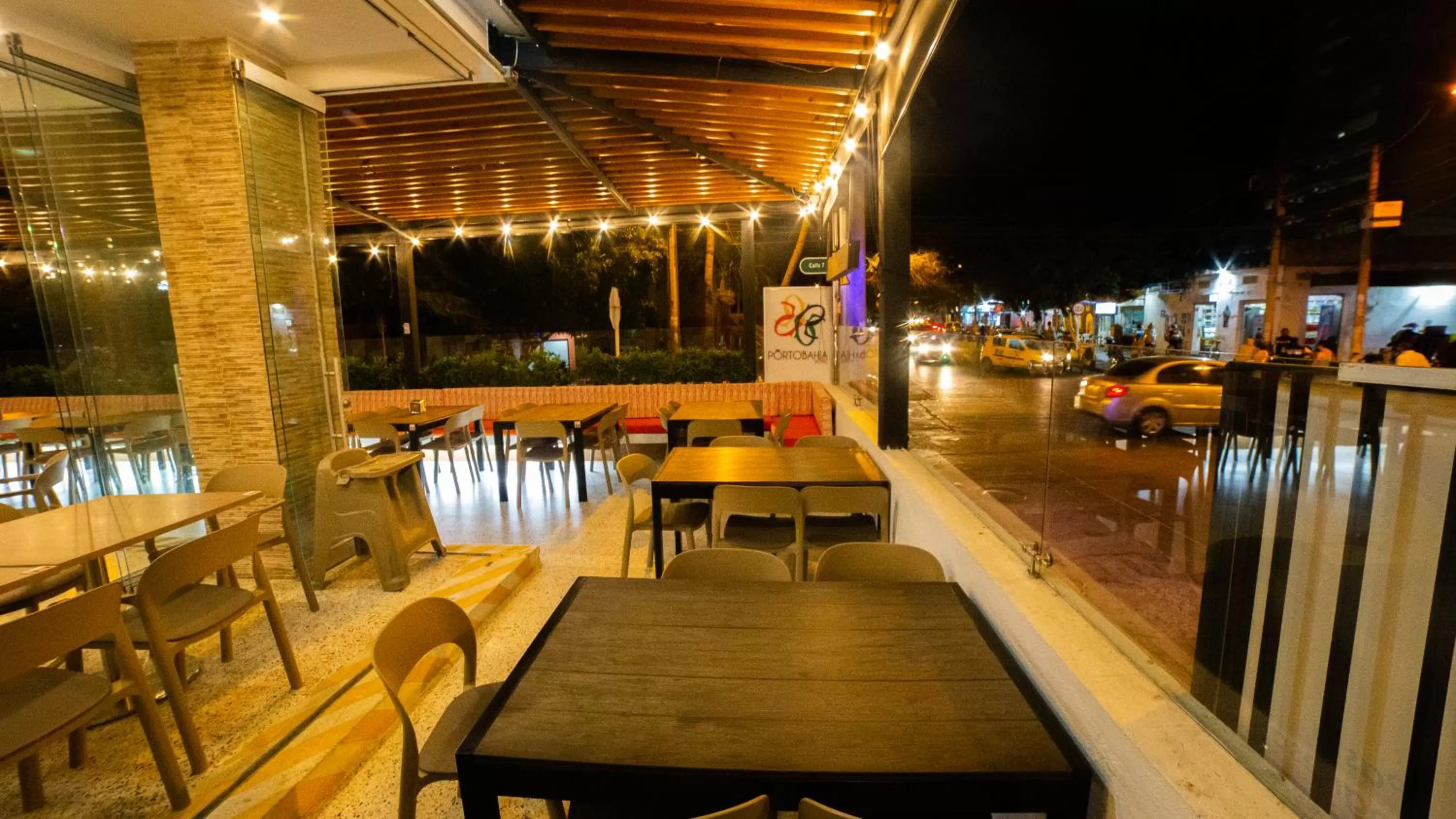 Restaurant/places to eat in Hotel Portobahia Santa Marta Rodadero