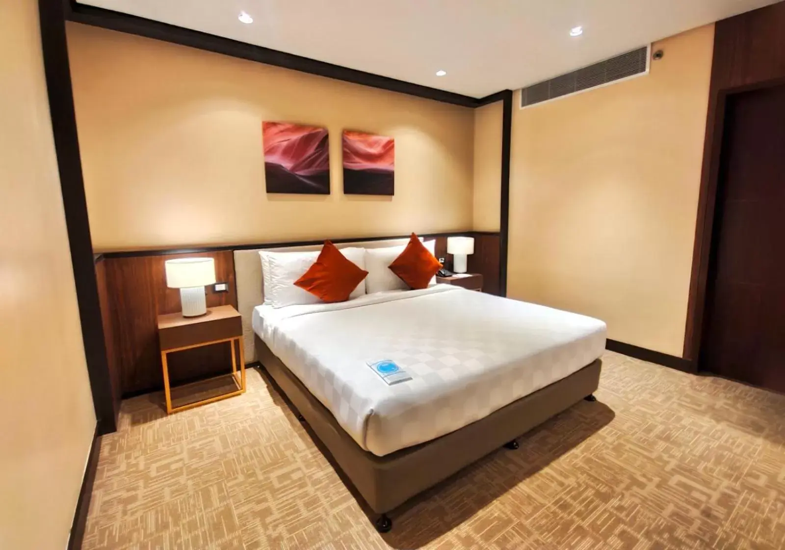 One-Bedroom Suite - single occupancy in Grand Summit Hotel General Santos One-Bedroom Suite - single occupancy in Grand Summit Hotel General Santos