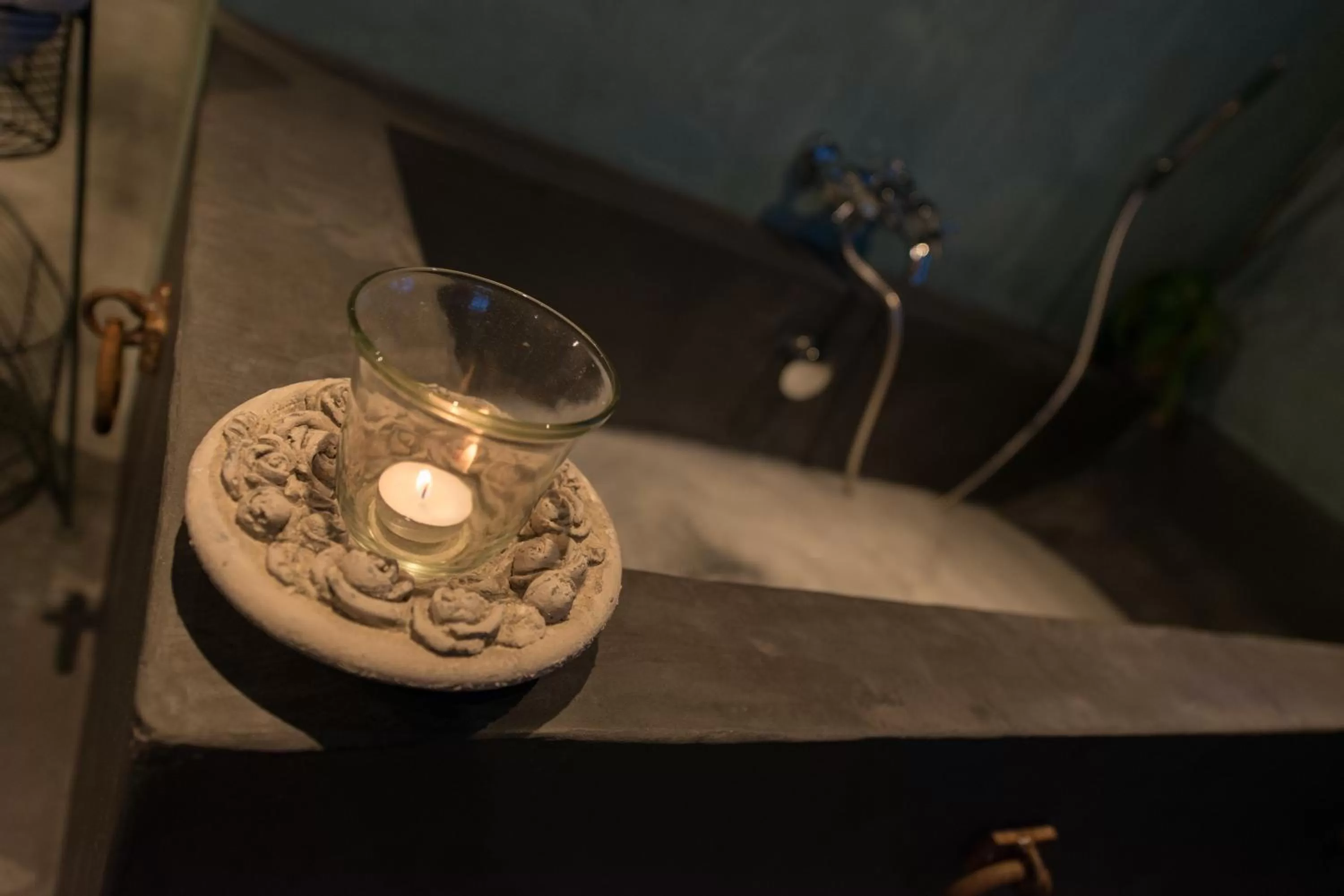 Decorative detail, Bathroom in Les Chambres du Vivier, chambres d'hôtes et gîte - à 100m -