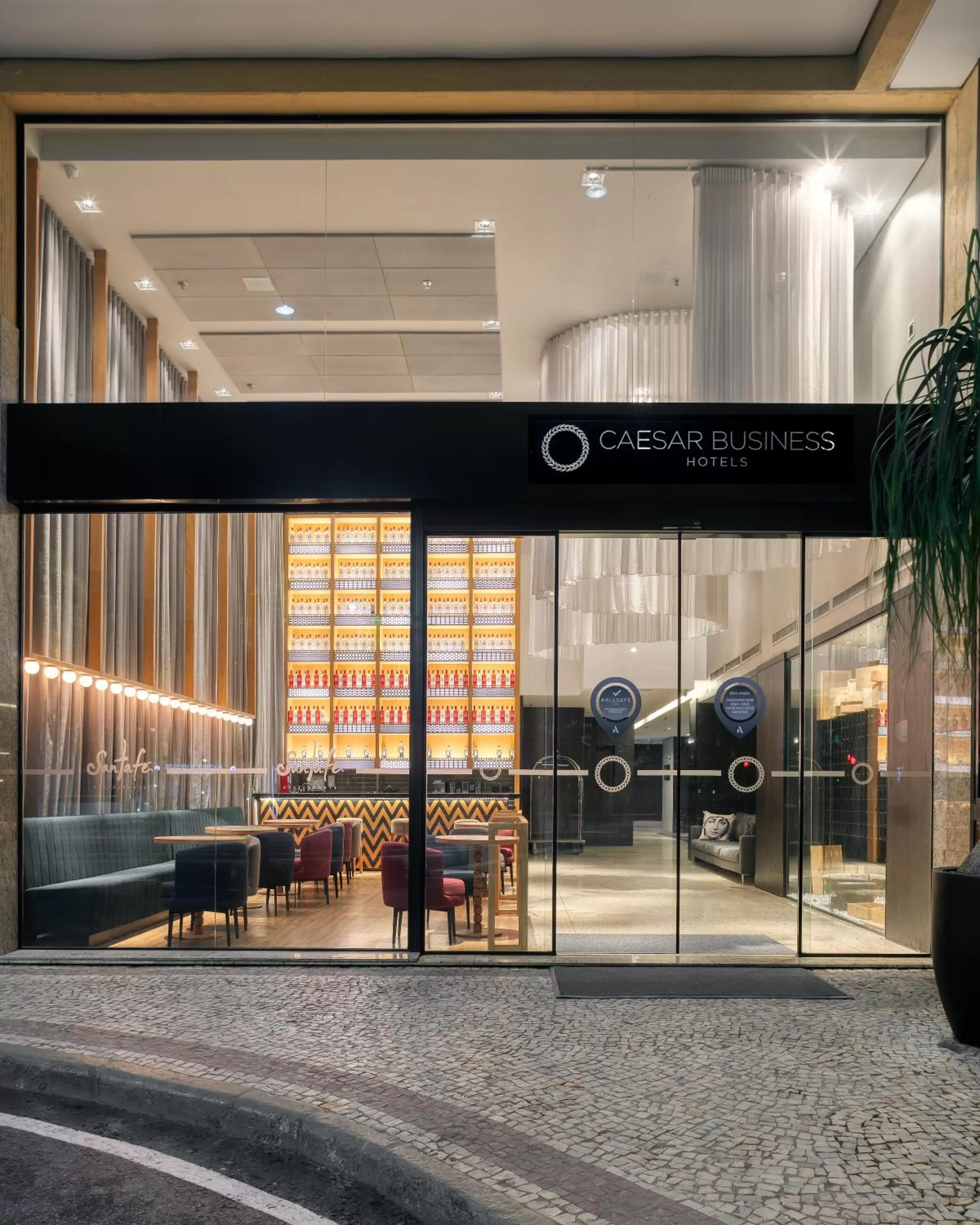 Facade/entrance in Caesar Business Belo Horizonte Belvedere