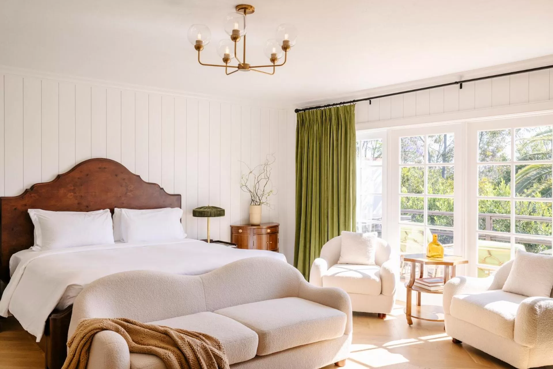 Photo of the whole room, Bed in The Inn at Rancho Santa Fe