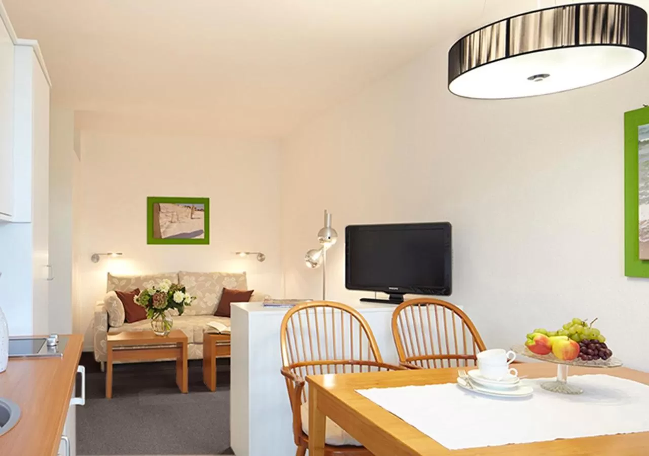 Photo of the whole room, Dining Area in Hotel Ancora