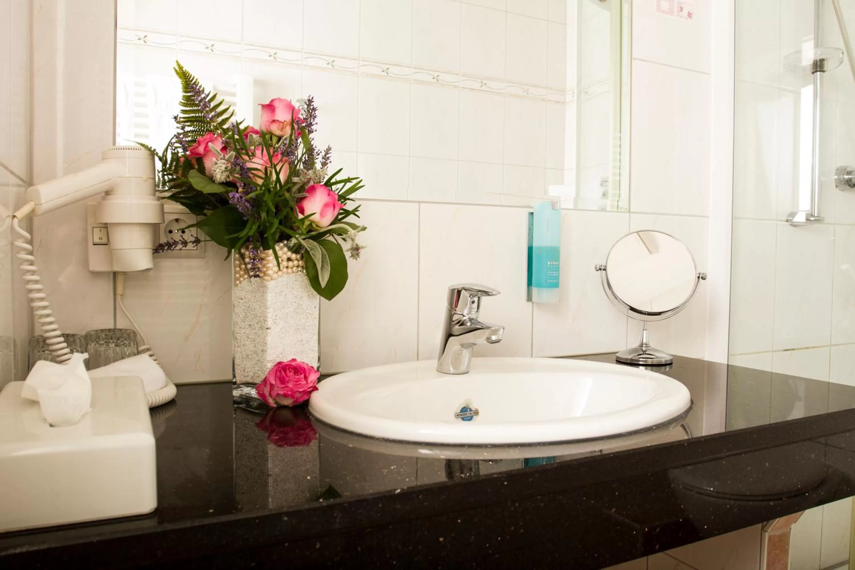 Bathroom in Hotel Don Giovanni