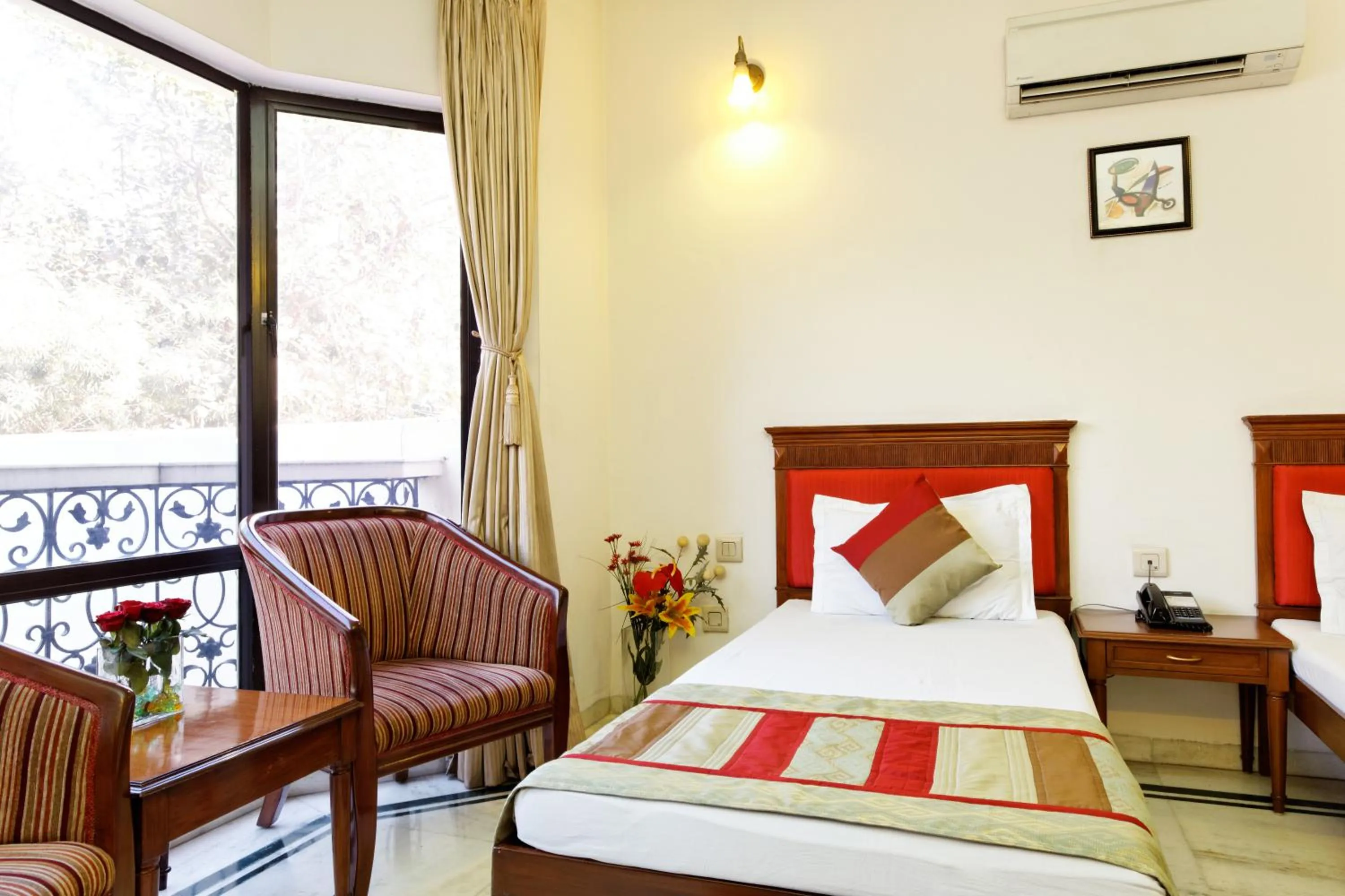 Deluxe Double Room - single occupancy in Silver Oak