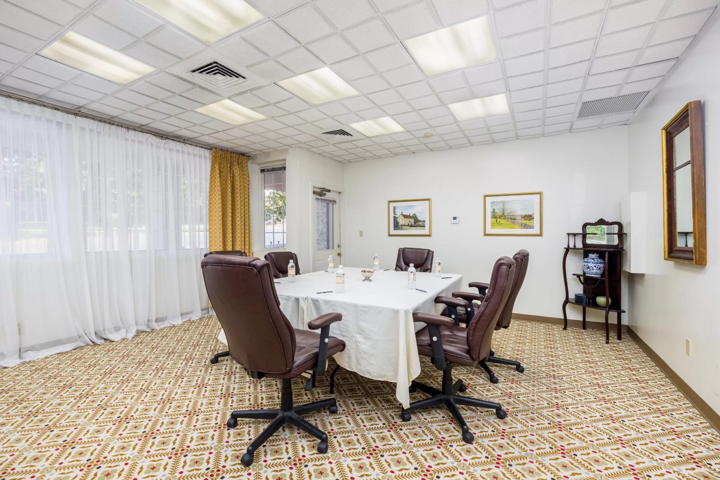 Banquet/Function facilities in The Farmington Inn and Suites