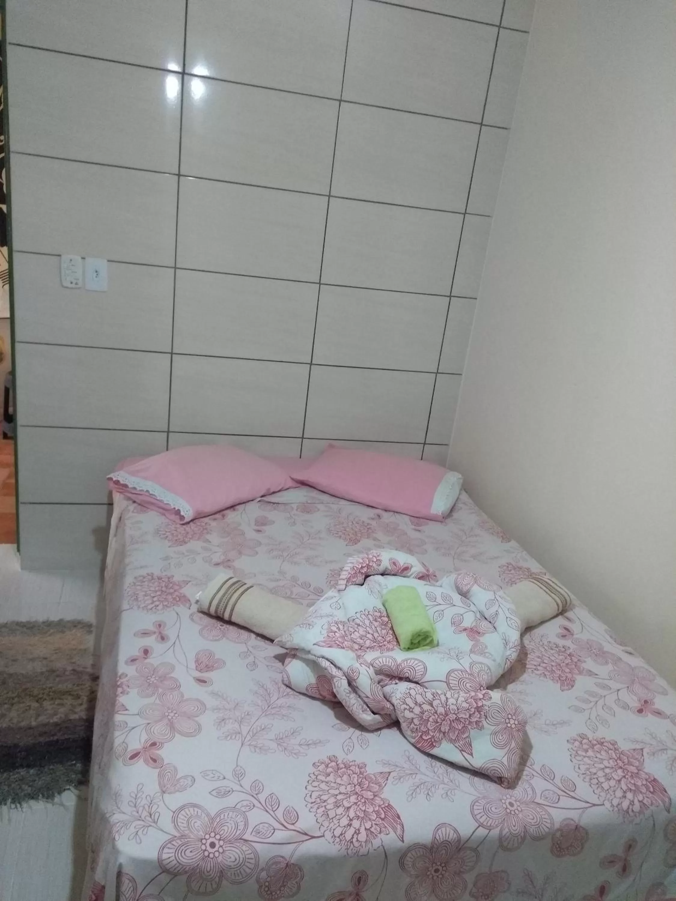 Property building, Bed in Pousada Encanto e Magia