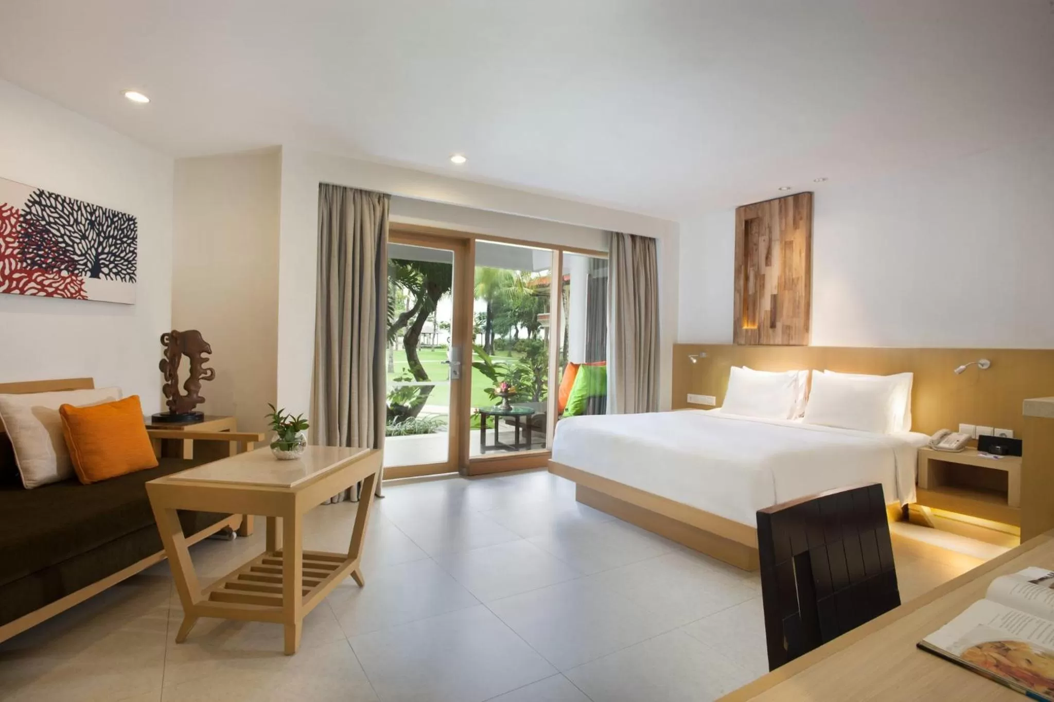 Photo of the whole room, Bed in Holiday Inn Resort Baruna Bali by IHG